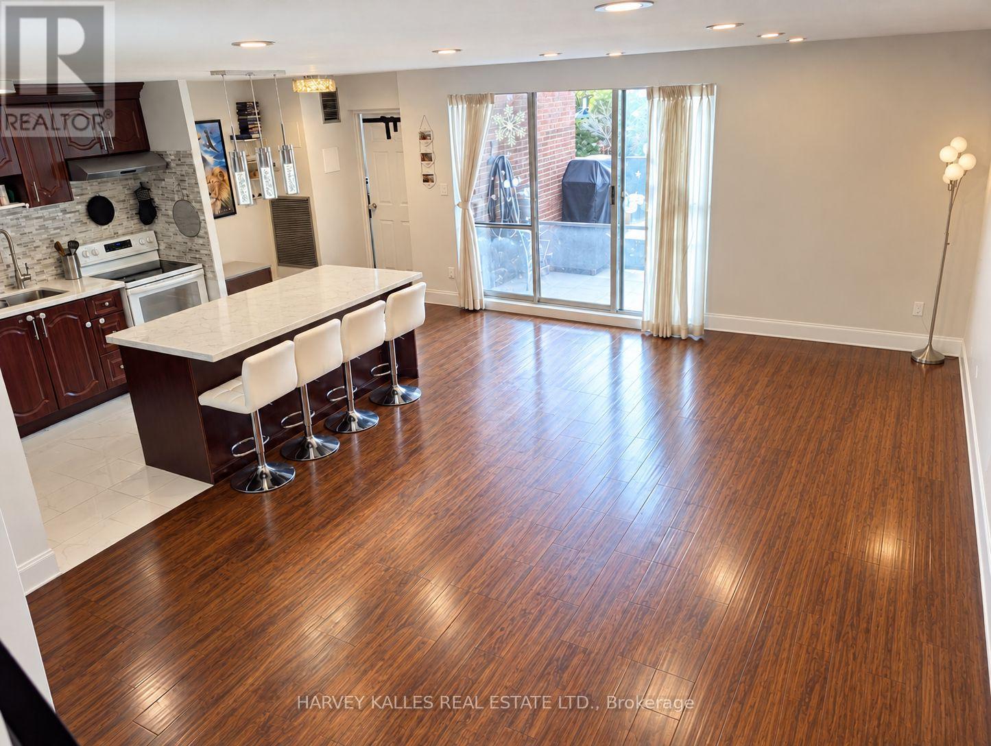 412 - 3025 THE CREDIT WOODLANDS DRIVE Unit: 412