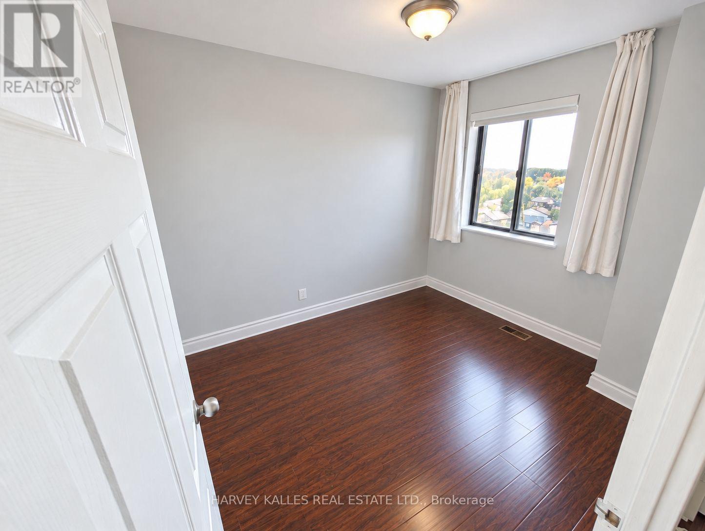 412 - 3025 THE CREDIT WOODLANDS DRIVE Unit: 412