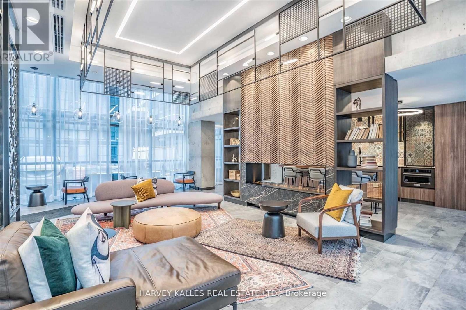 909 - 251 MANITOBA STREET Unit: 909