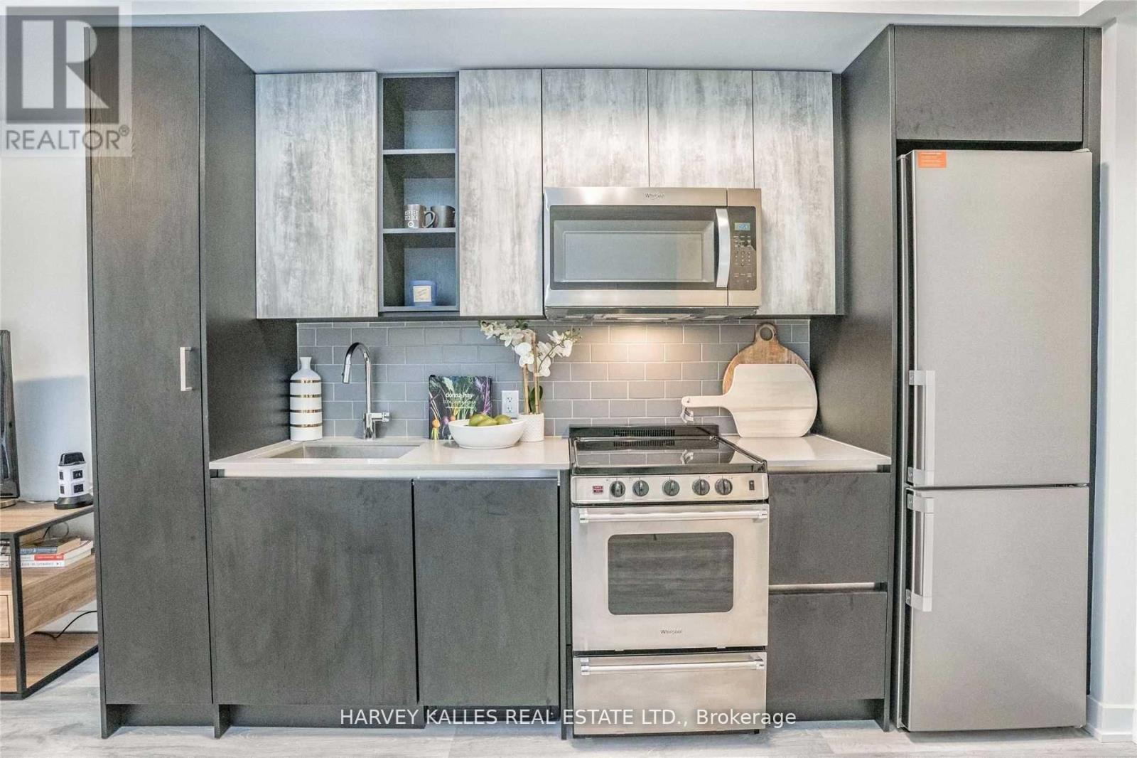 909 - 251 MANITOBA STREET Unit: 909