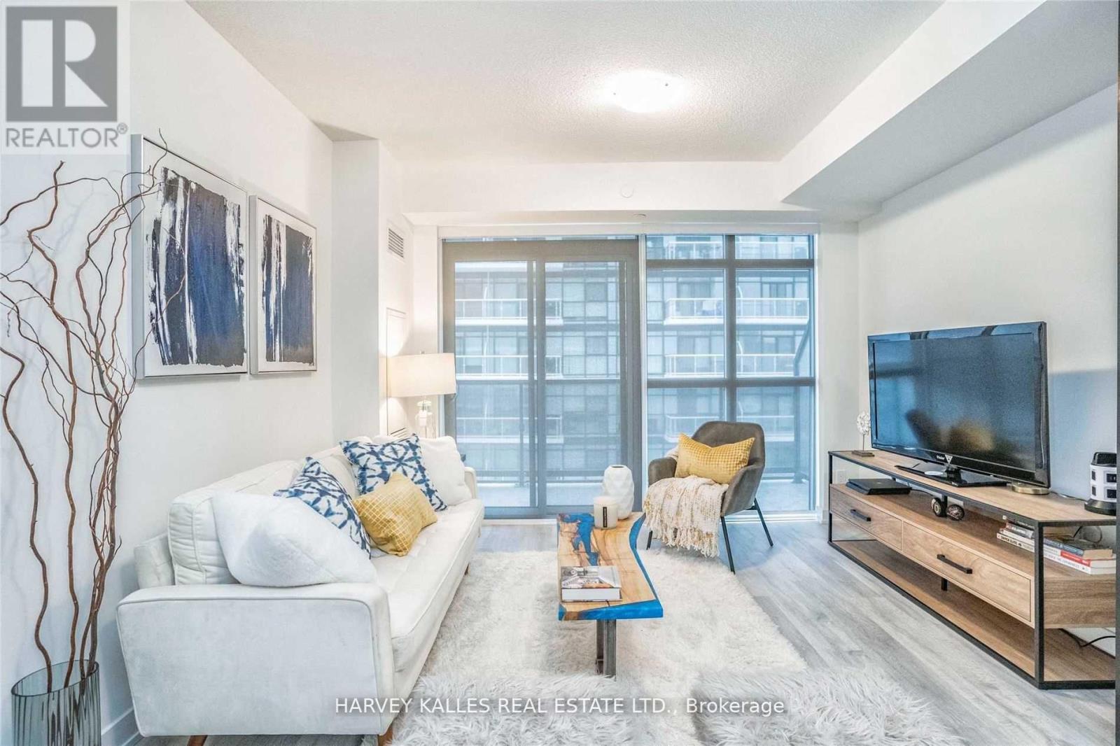 909 - 251 MANITOBA STREET Unit: 909