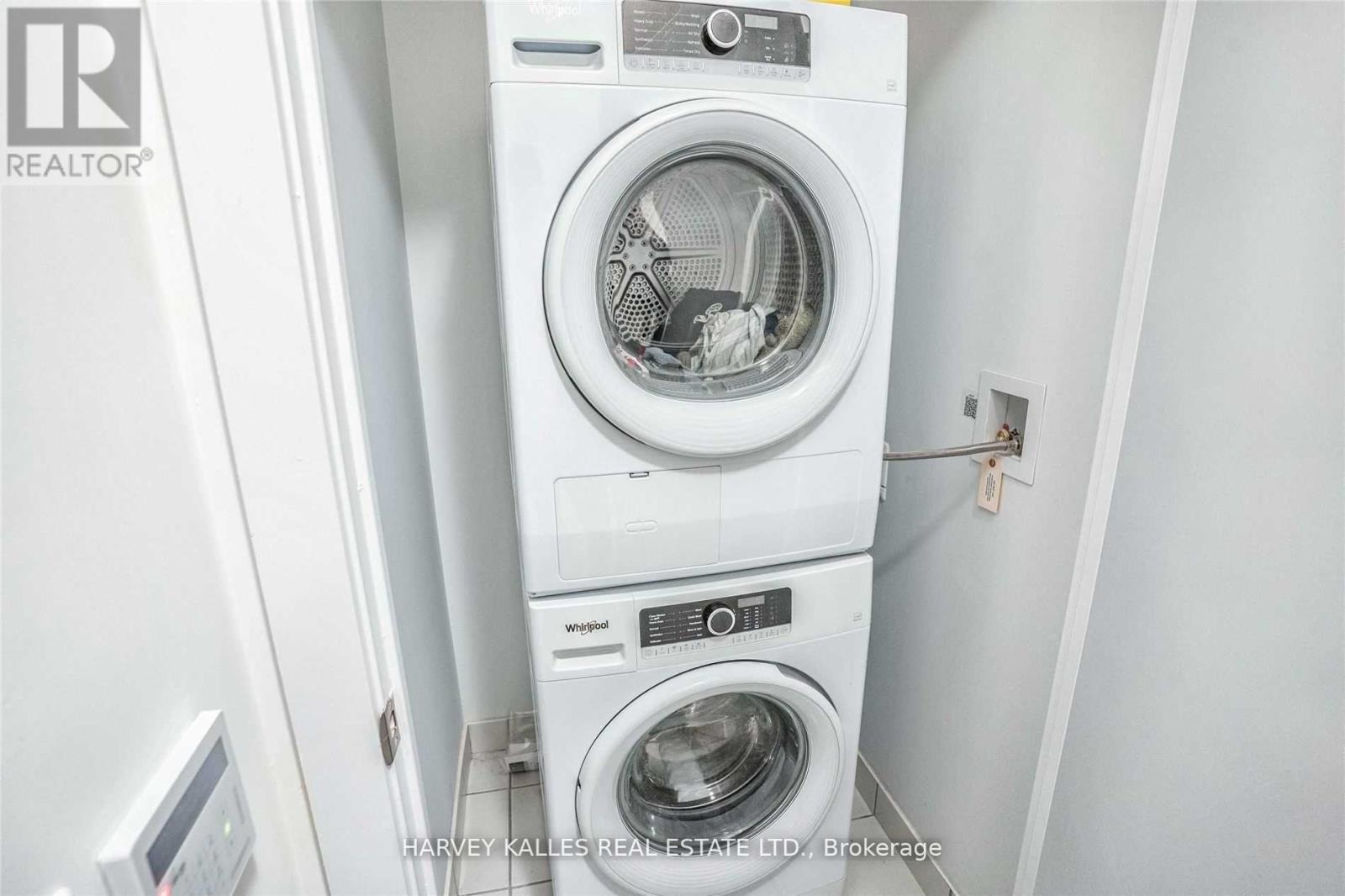909 - 251 MANITOBA STREET Unit: 909