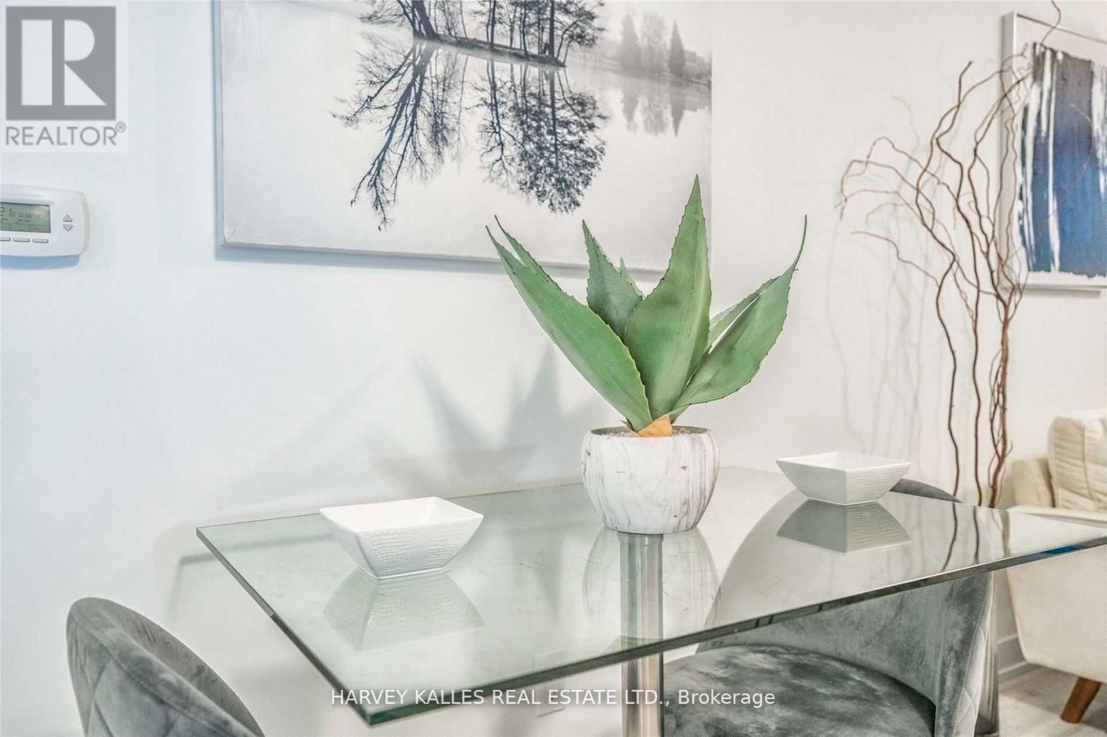 909 - 251 MANITOBA STREET Unit: 909