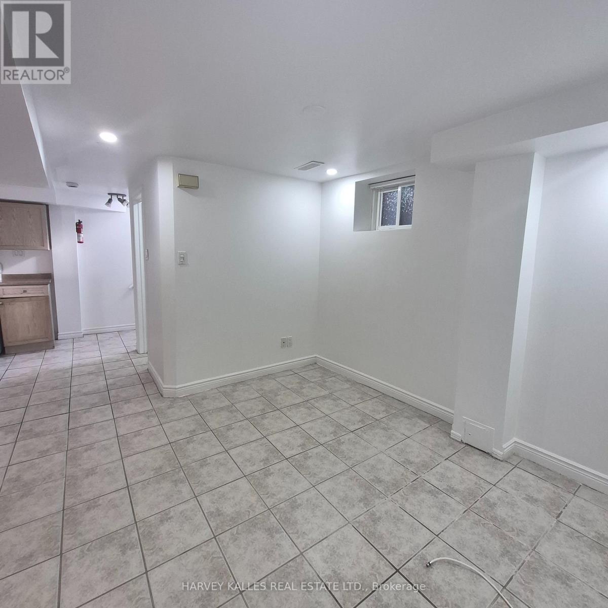 LOWER - 1575 DUFFERIN STREET Unit: Lower