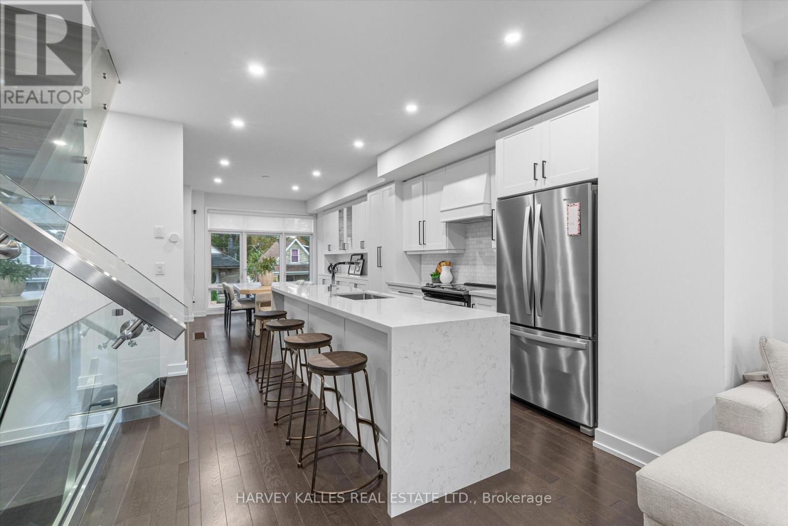 609A HARVIE AVENUE