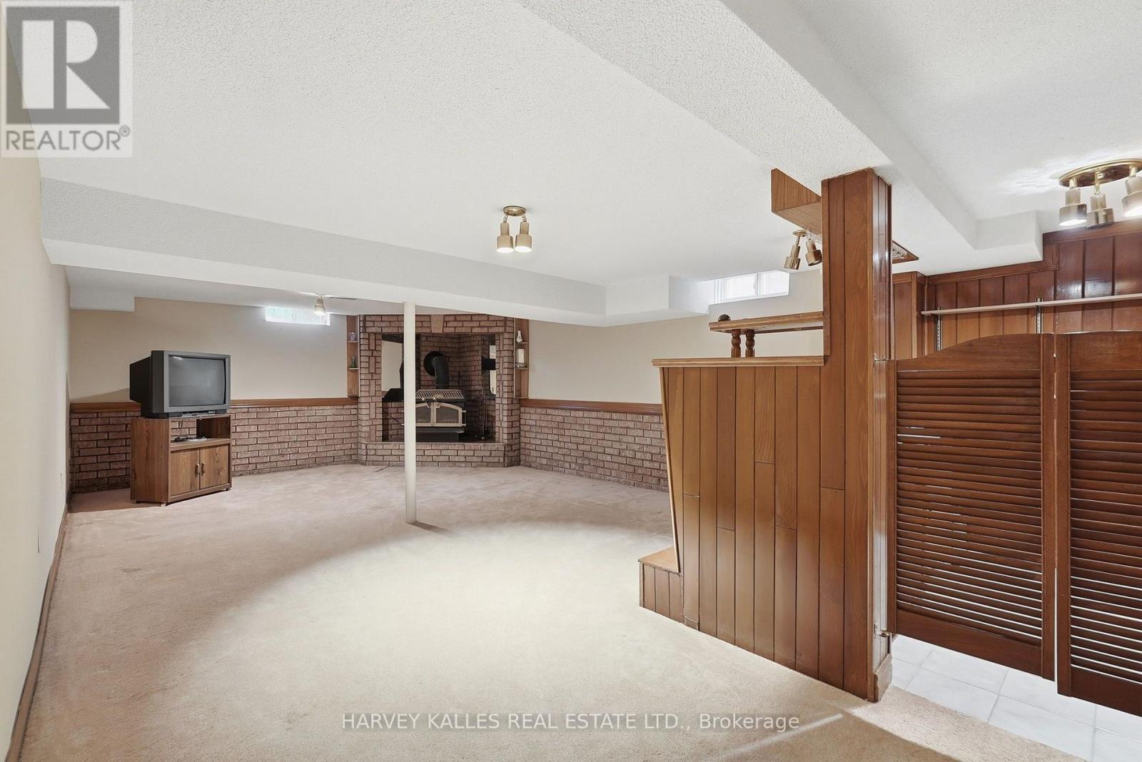 4222 ANGELONI DRIVE