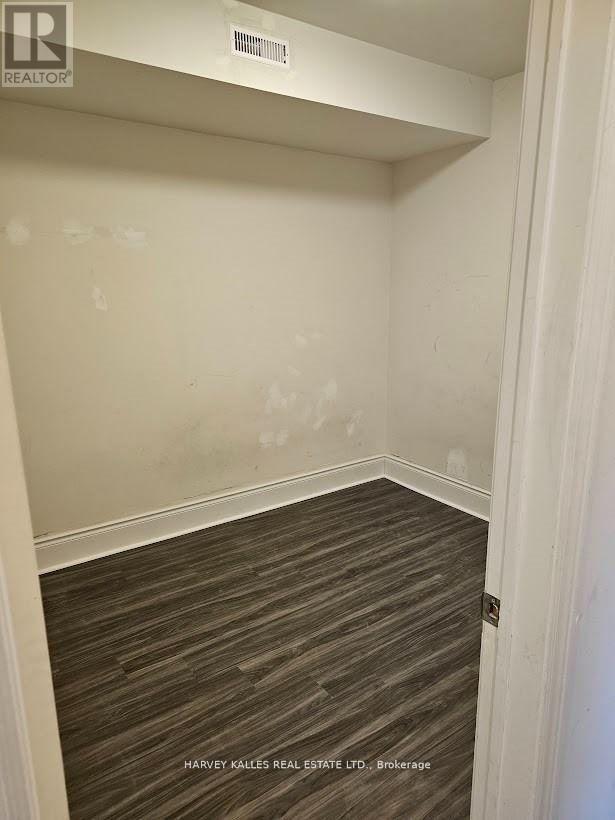2ND FLOOR - 1166 ST CLAIR AVENUE W Unit: 2nd Floor