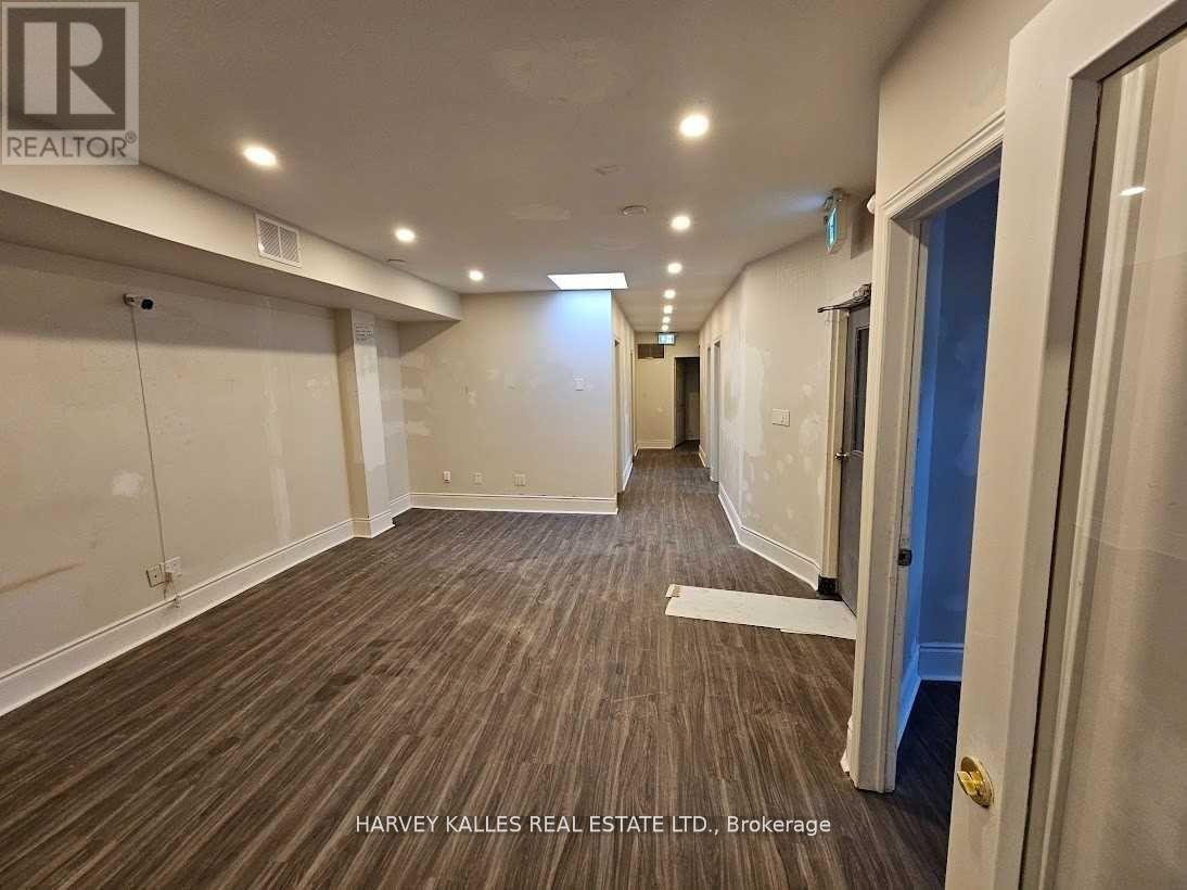 2ND FLOOR - 1166 ST CLAIR AVENUE W Unit: 2nd Floor