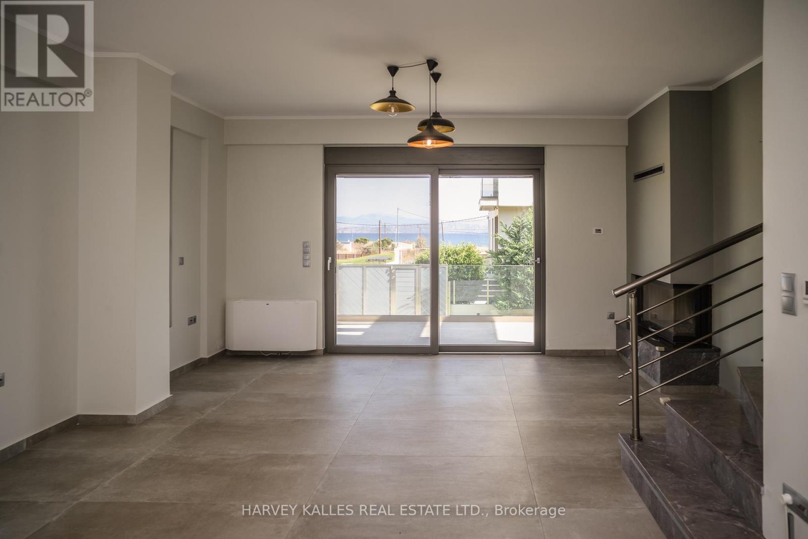 VILLA 4 IMION STREET