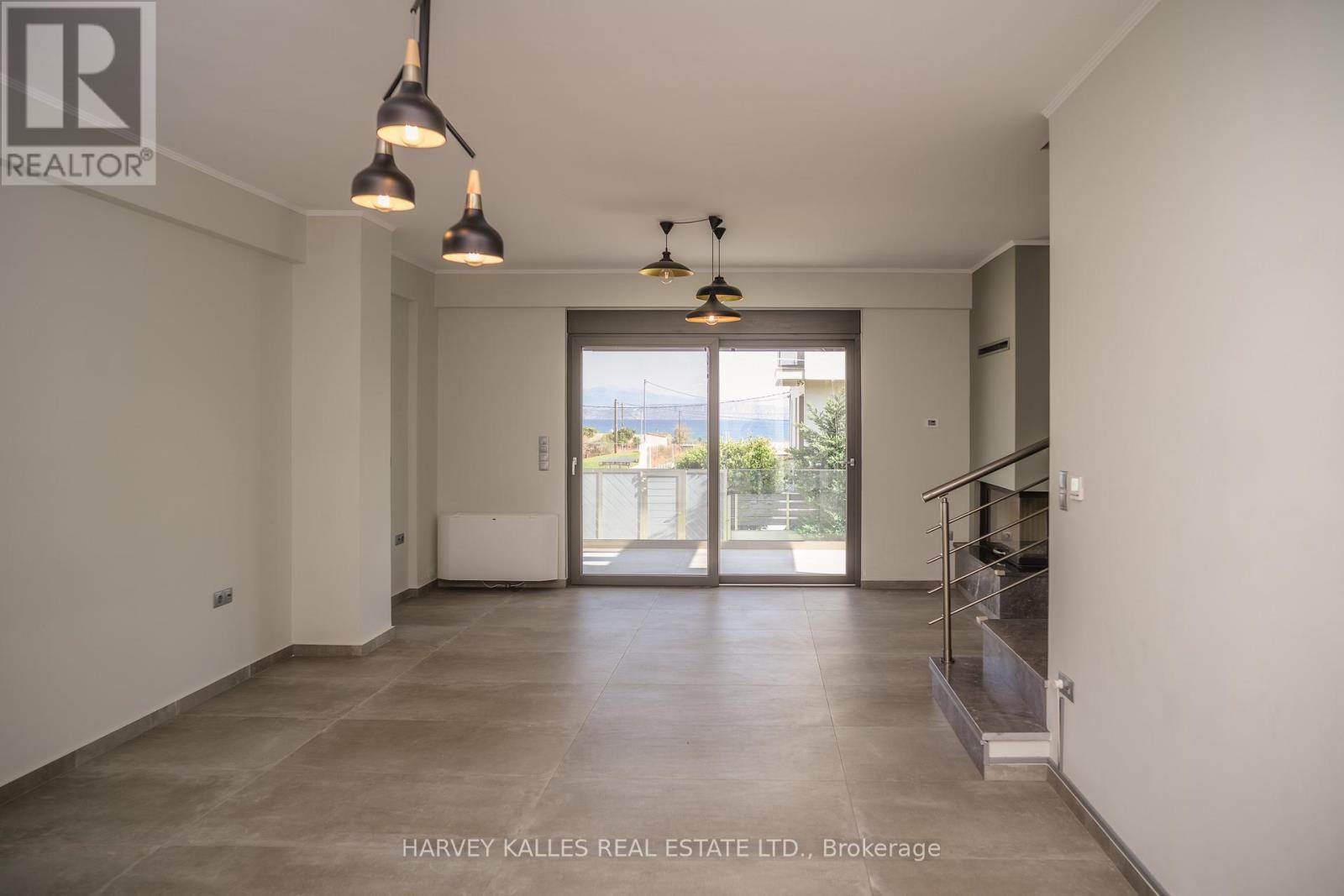 VILLA 4 IMION STREET