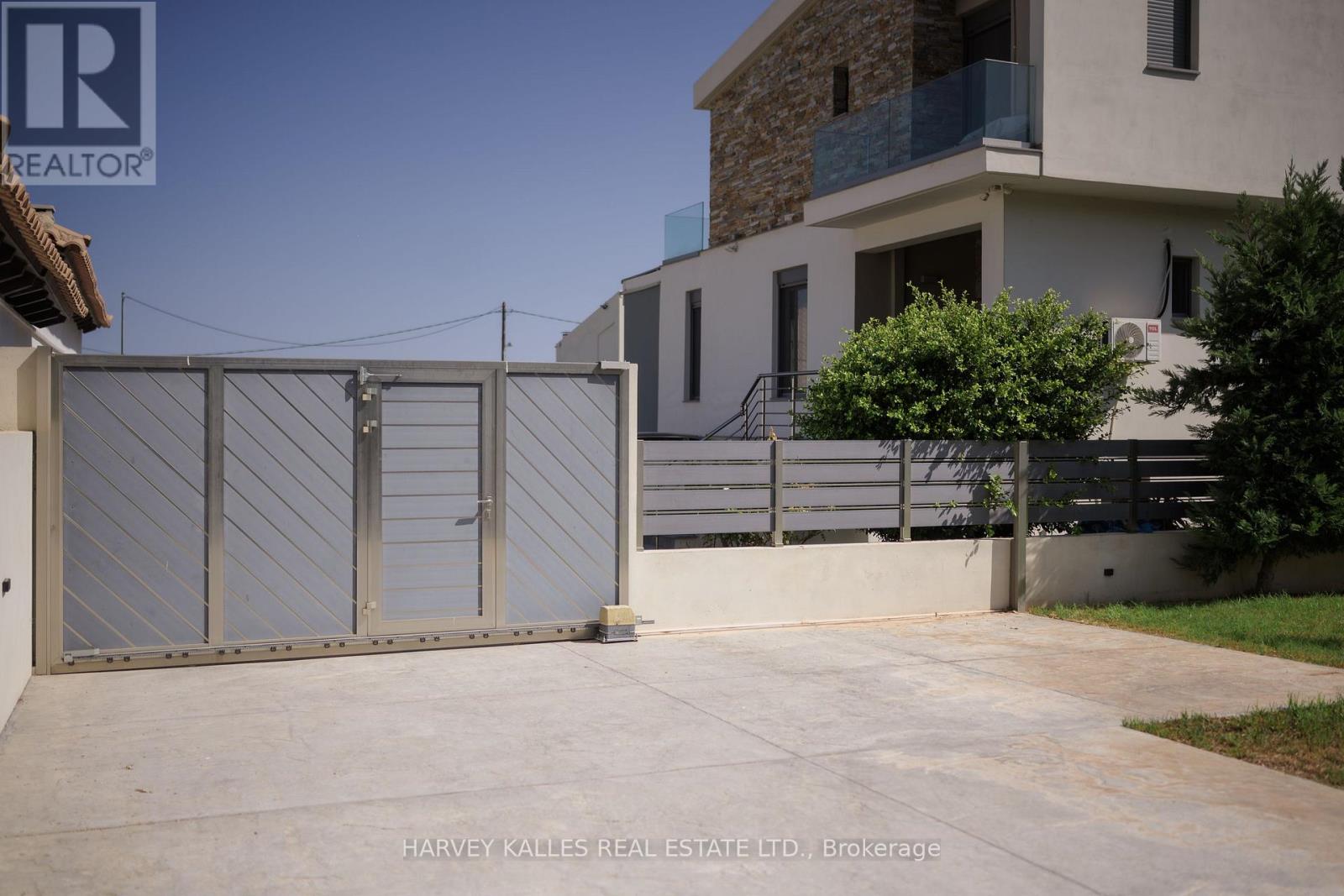 VILLA 4 IMION STREET