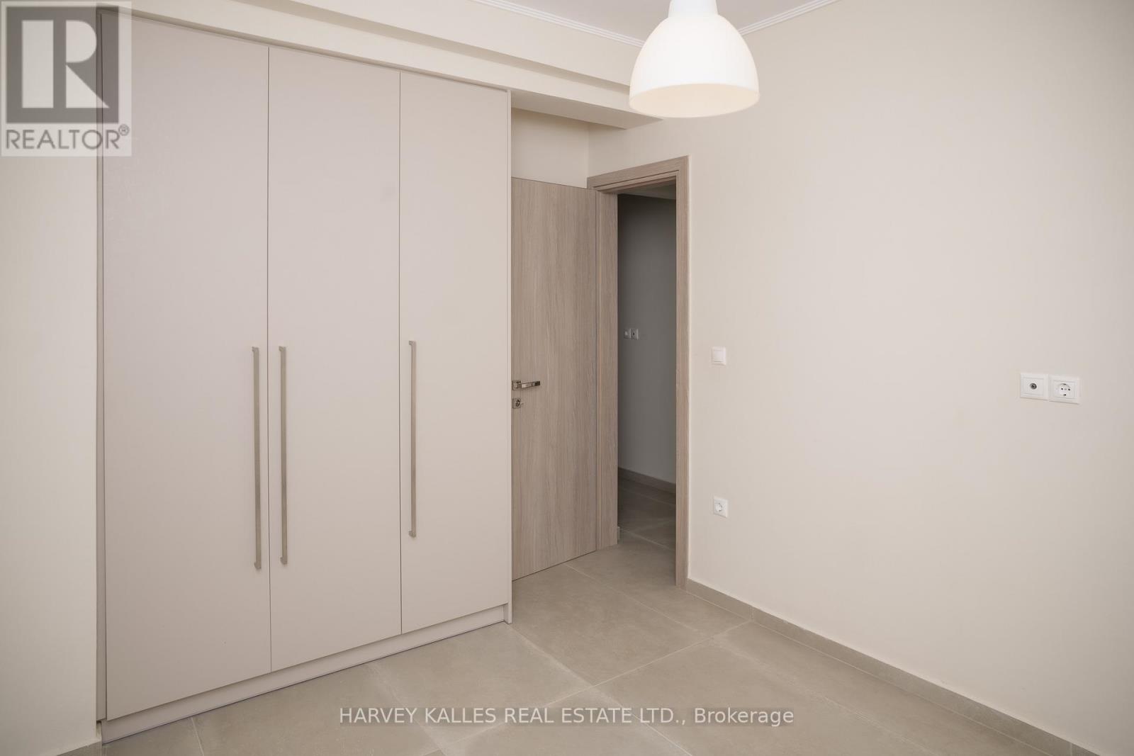 VILLA 4 IMION STREET