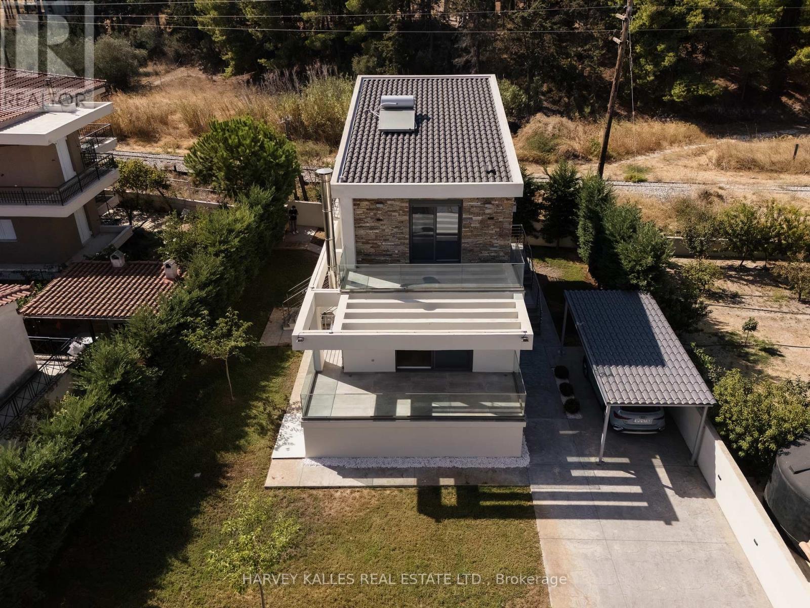 VILLA 4 IMION STREET