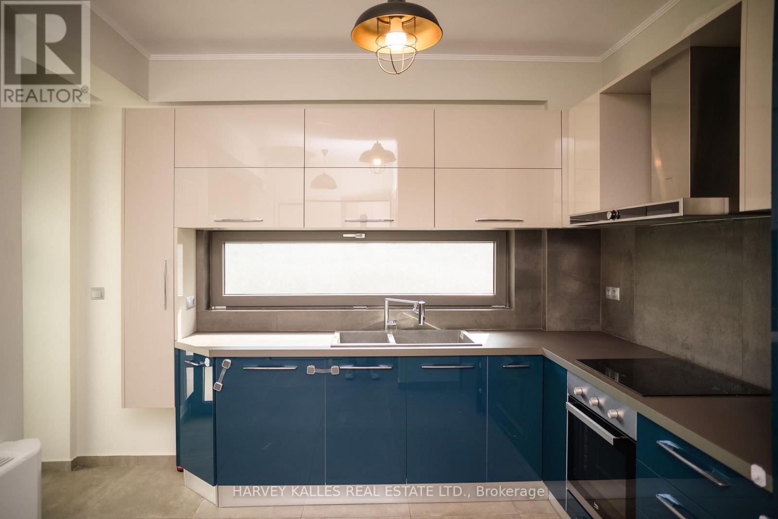 VILLA 4 IMION STREET