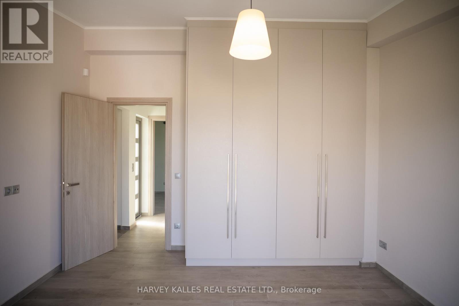 VILLA 4 IMION STREET