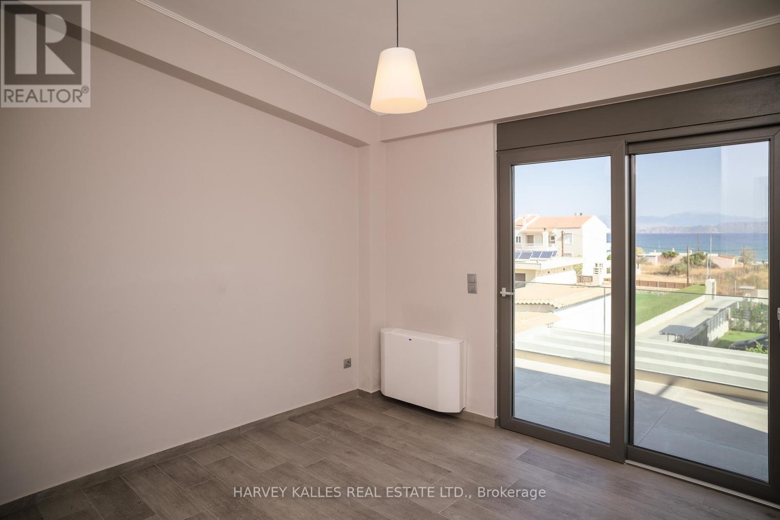 VILLA 4 IMION STREET