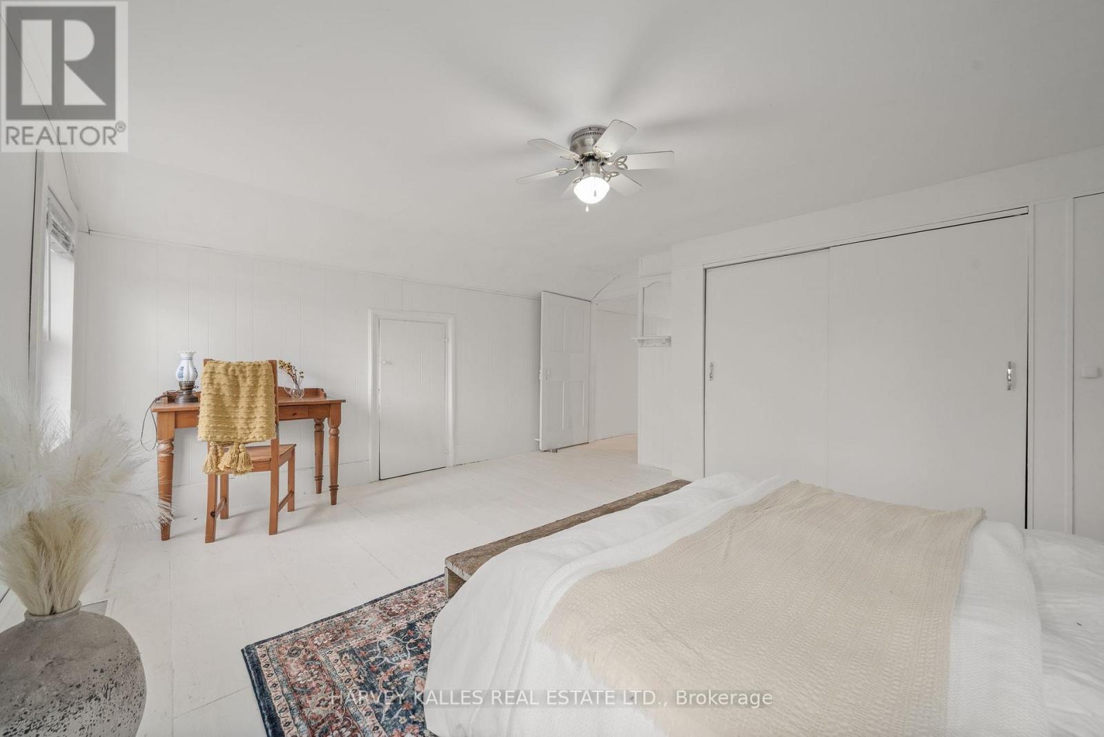 8 - 4427 COUNTY ROAD