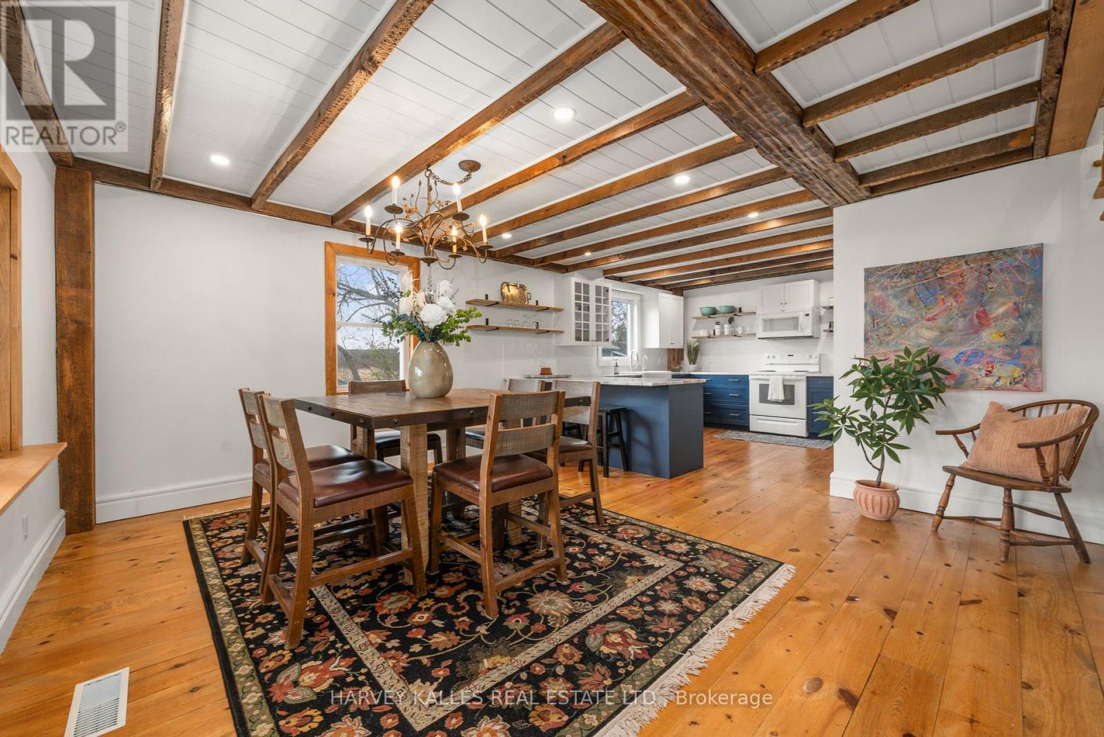 8 - 4427 COUNTY ROAD