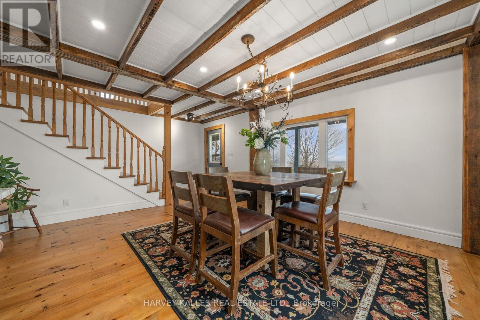 8 - 4427 COUNTY ROAD