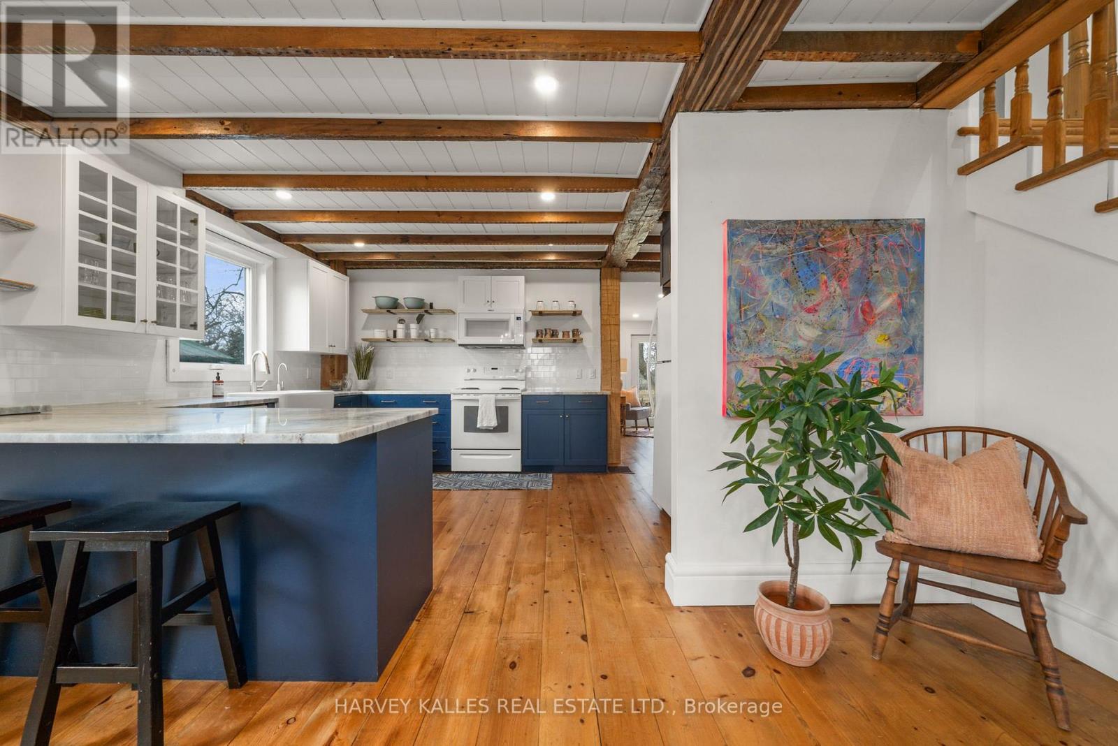 8 - 4427 COUNTY ROAD