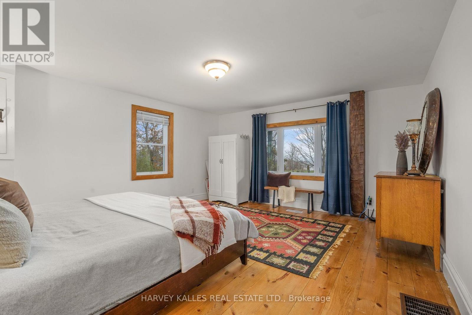 8 - 4427 COUNTY ROAD