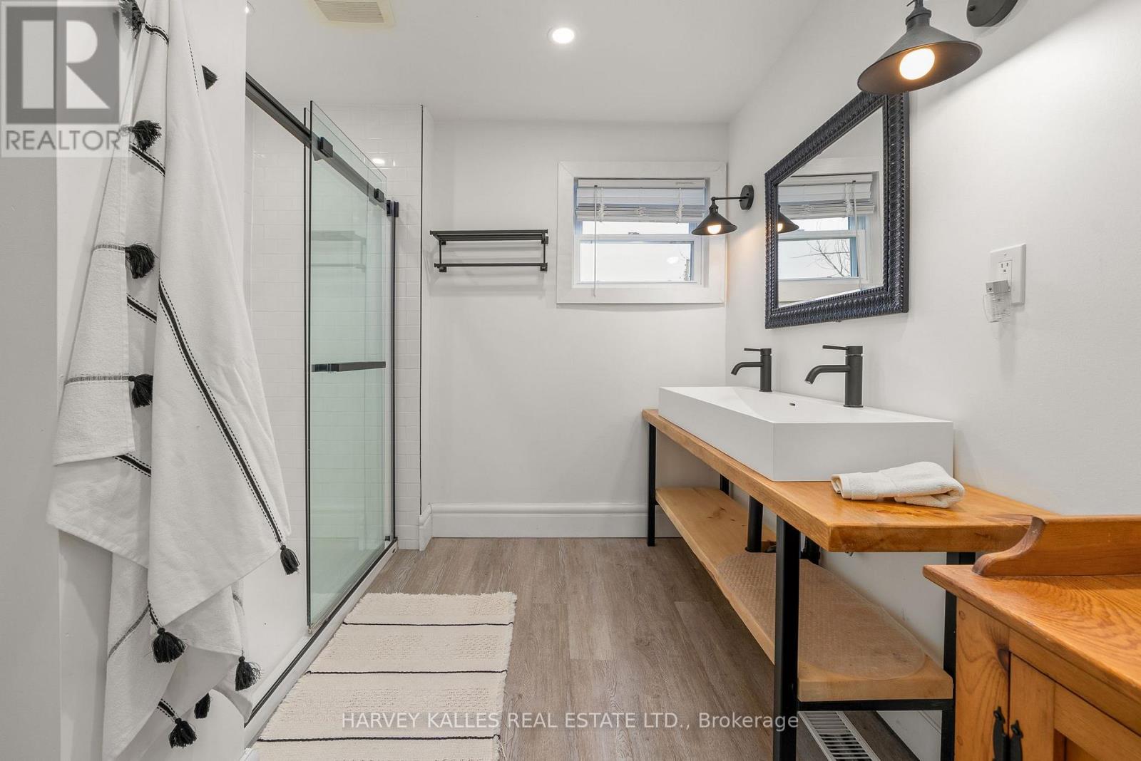 8 - 4427 COUNTY ROAD