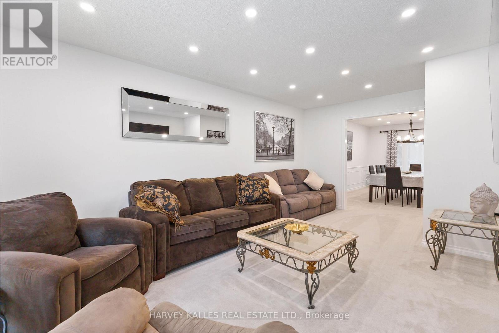 223 SUNNYSIDE DRIVE