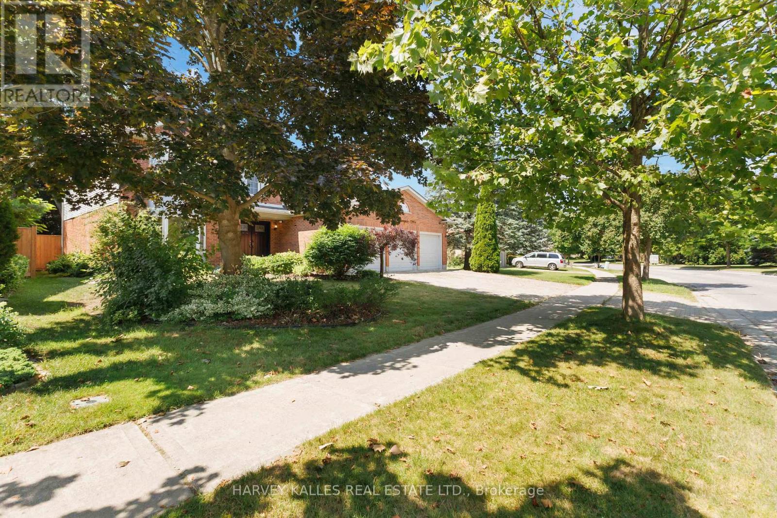 223 SUNNYSIDE DRIVE