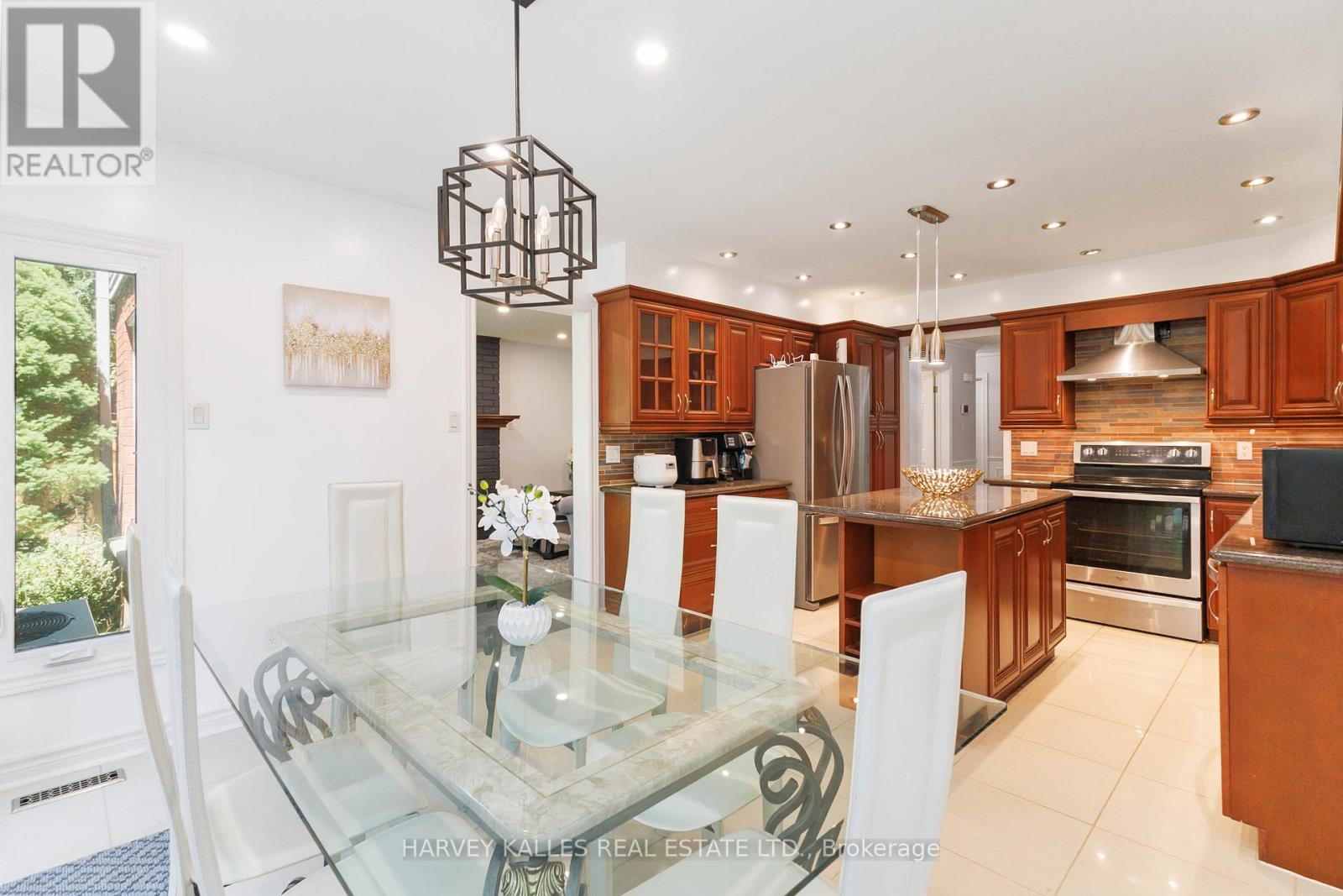 223 SUNNYSIDE DRIVE