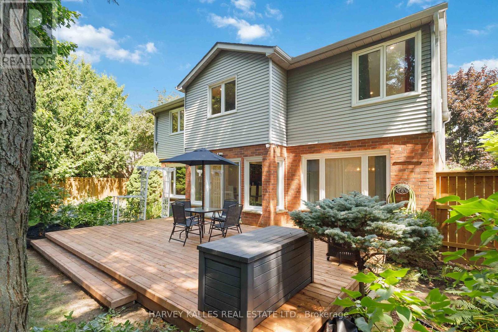 223 SUNNYSIDE DRIVE