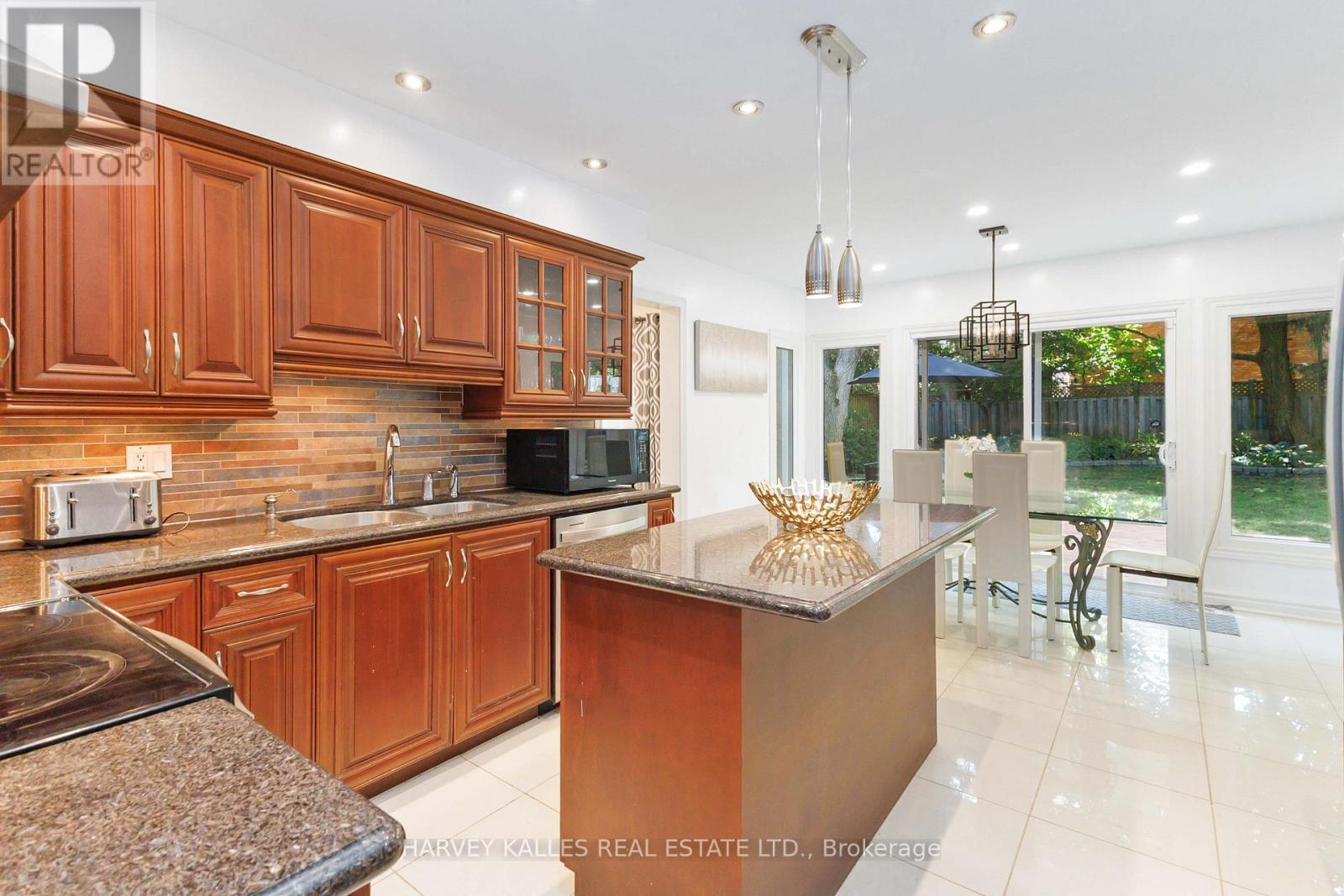 223 SUNNYSIDE DRIVE