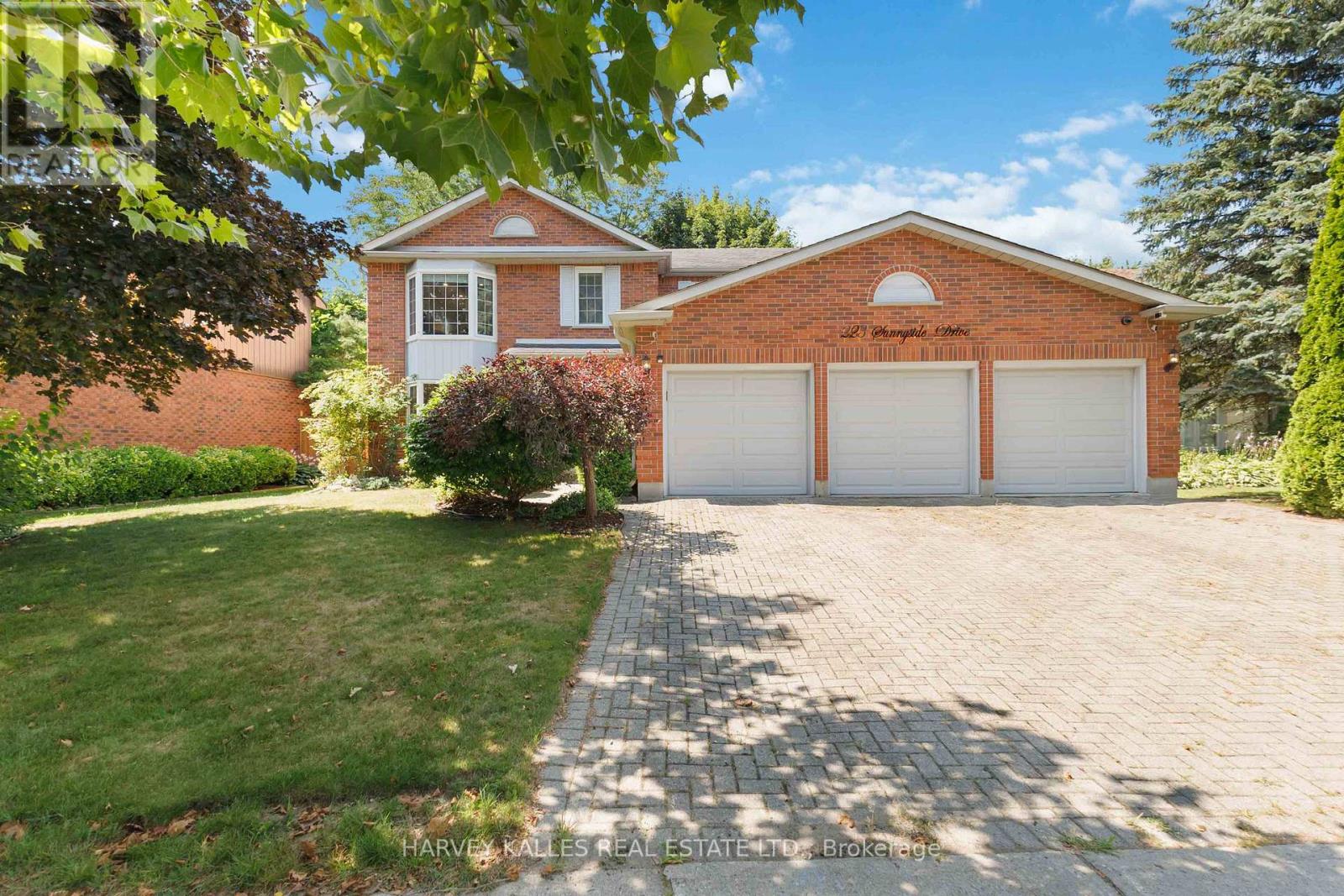 223 SUNNYSIDE DRIVE
