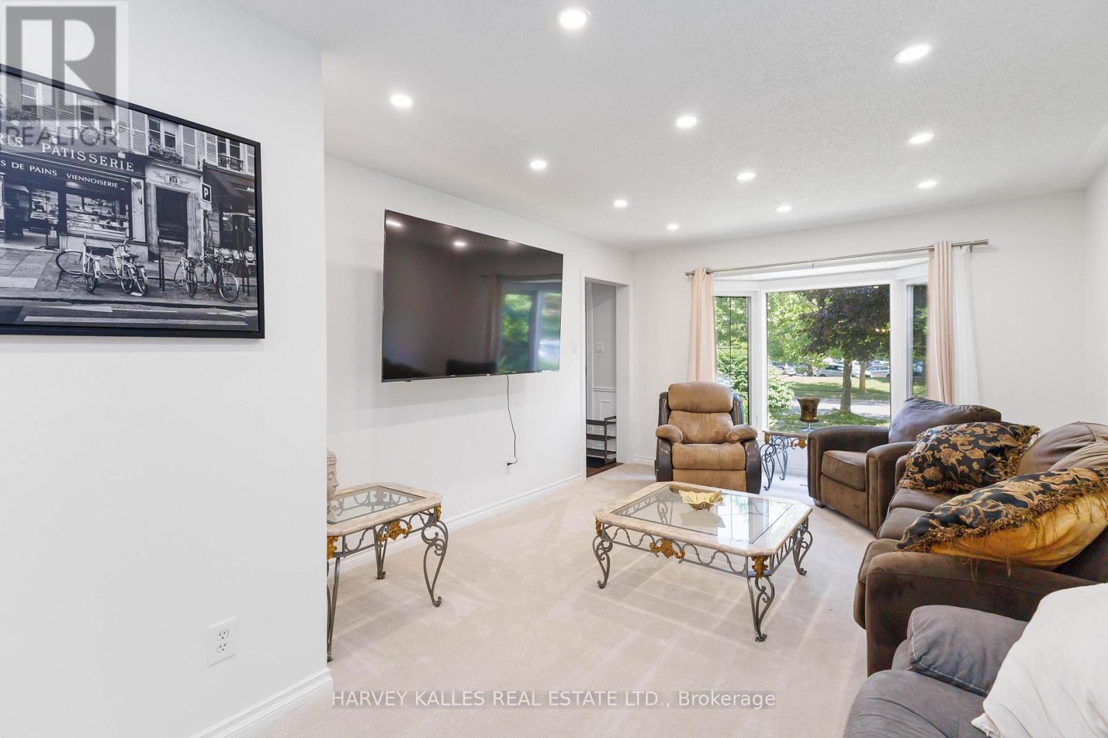 223 SUNNYSIDE DRIVE