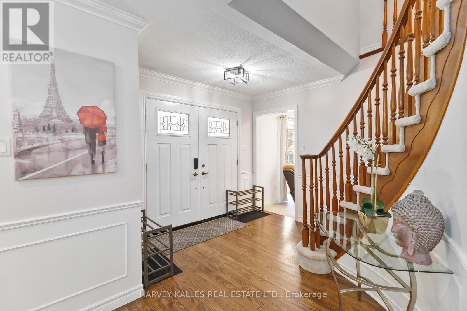 223 SUNNYSIDE DRIVE
