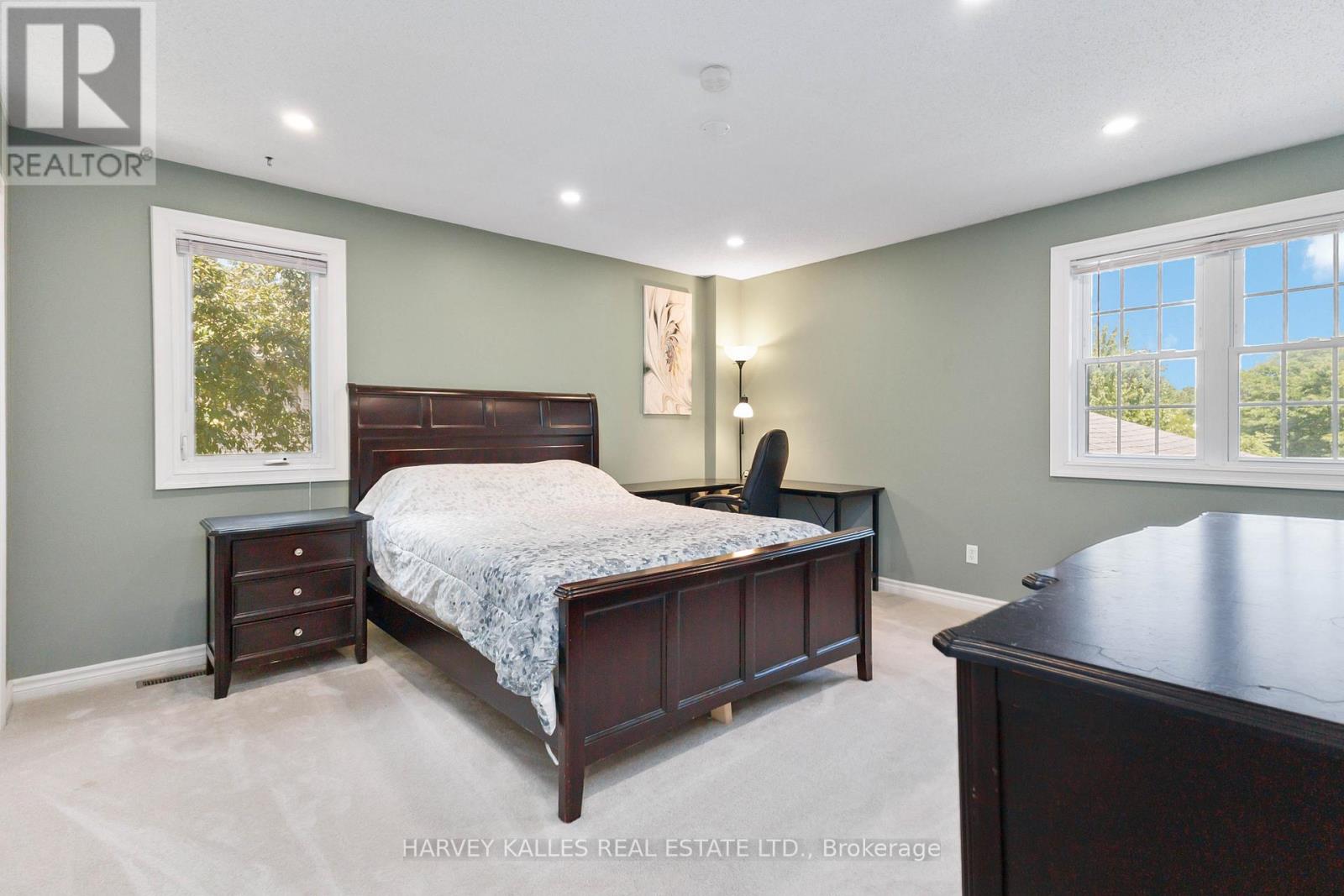 223 SUNNYSIDE DRIVE