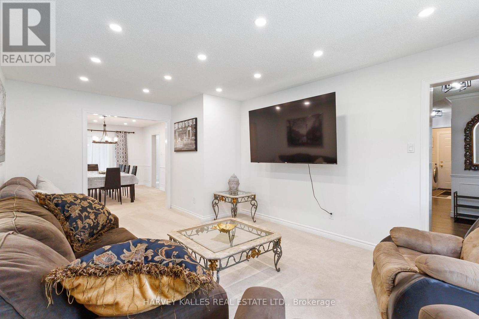 223 SUNNYSIDE DRIVE