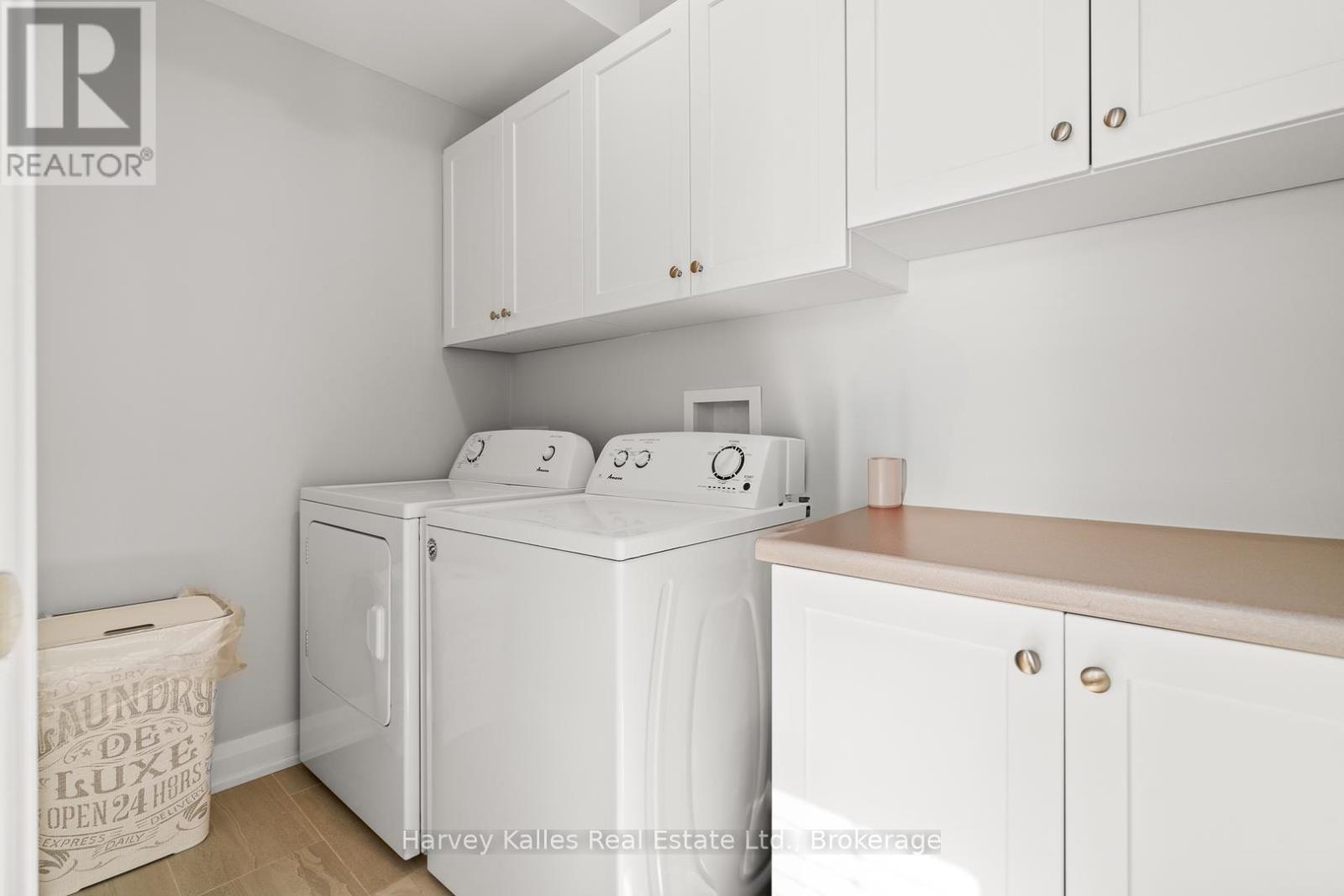 15 - 2054 PENINSULA ROAD