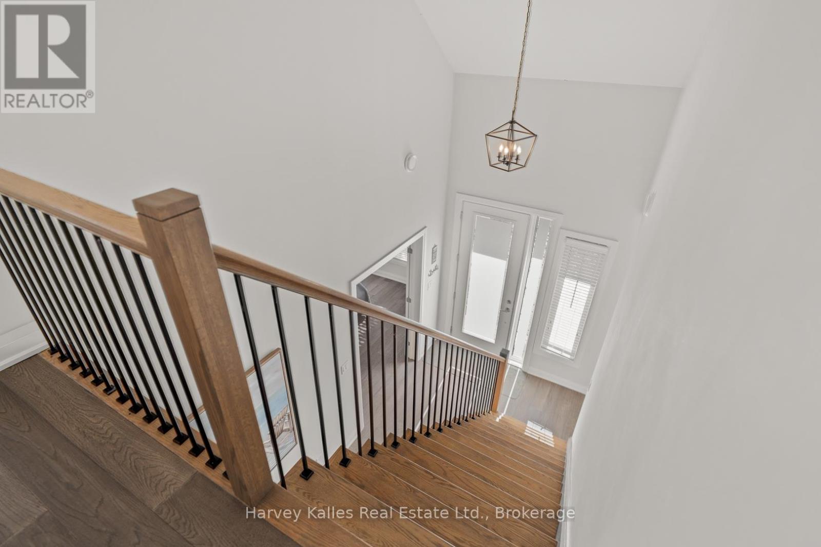 15 - 2054 PENINSULA ROAD