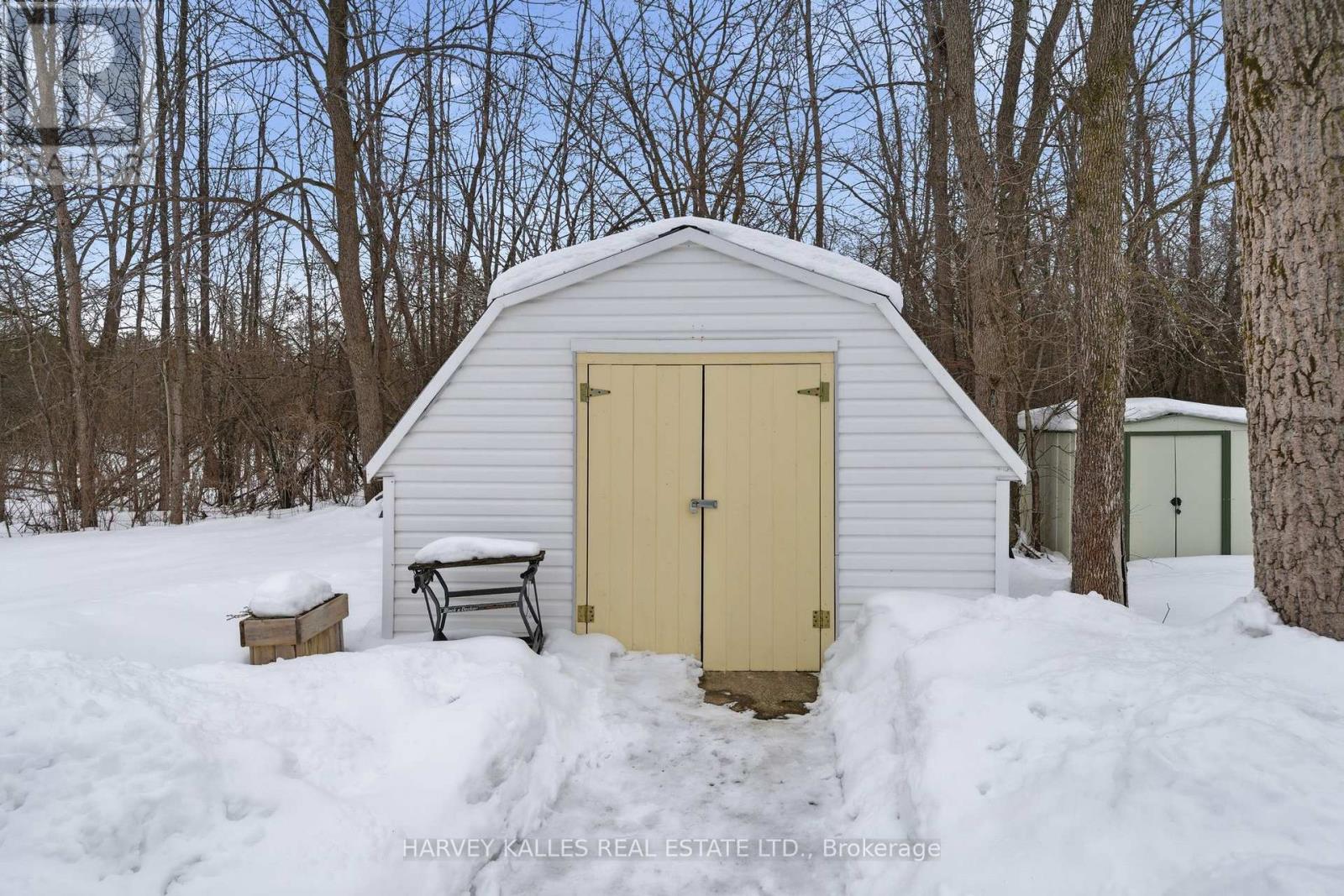 1090 NORTH BIG ISLAND ROAD