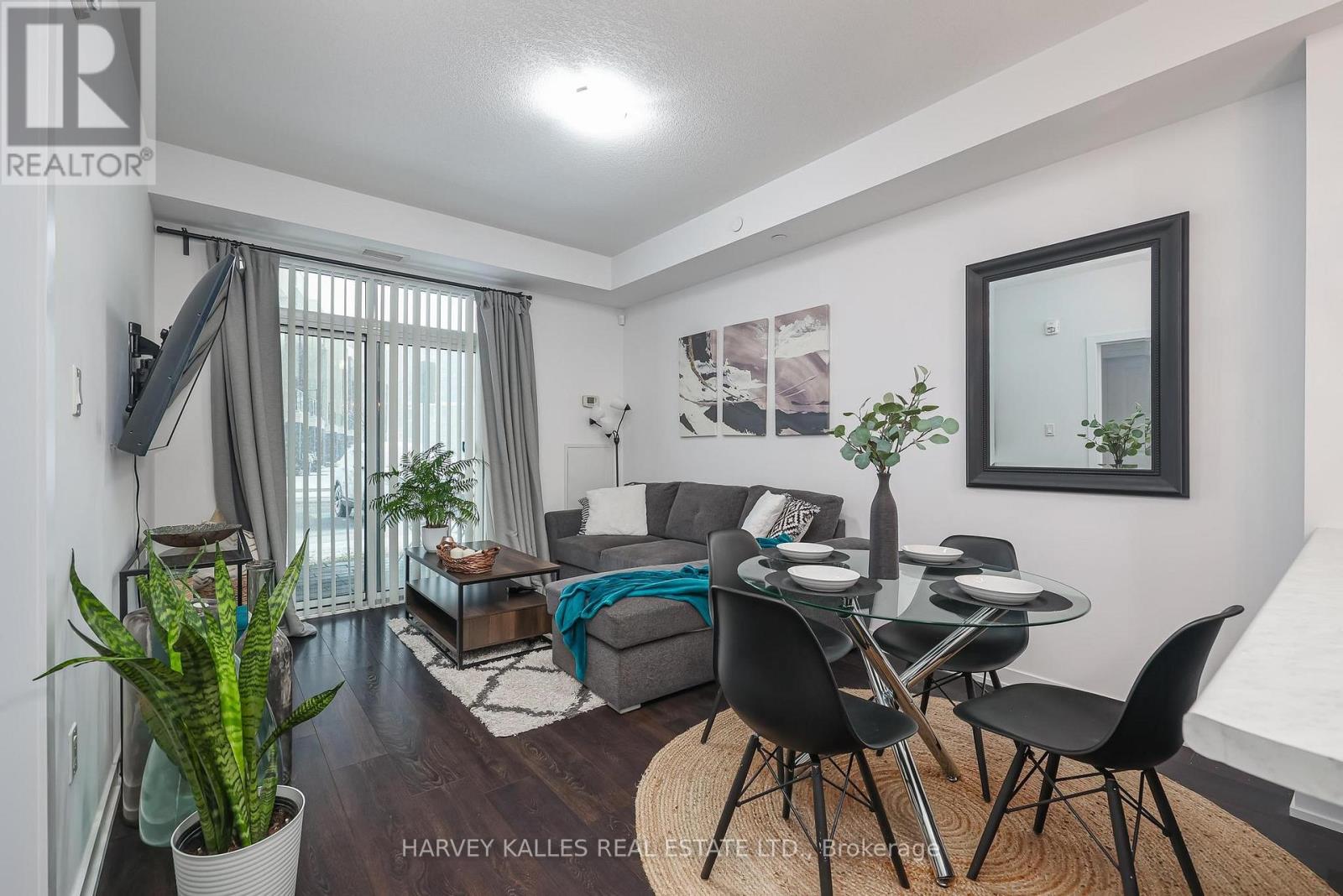 122 - 101 SHOREVIEW PLACE