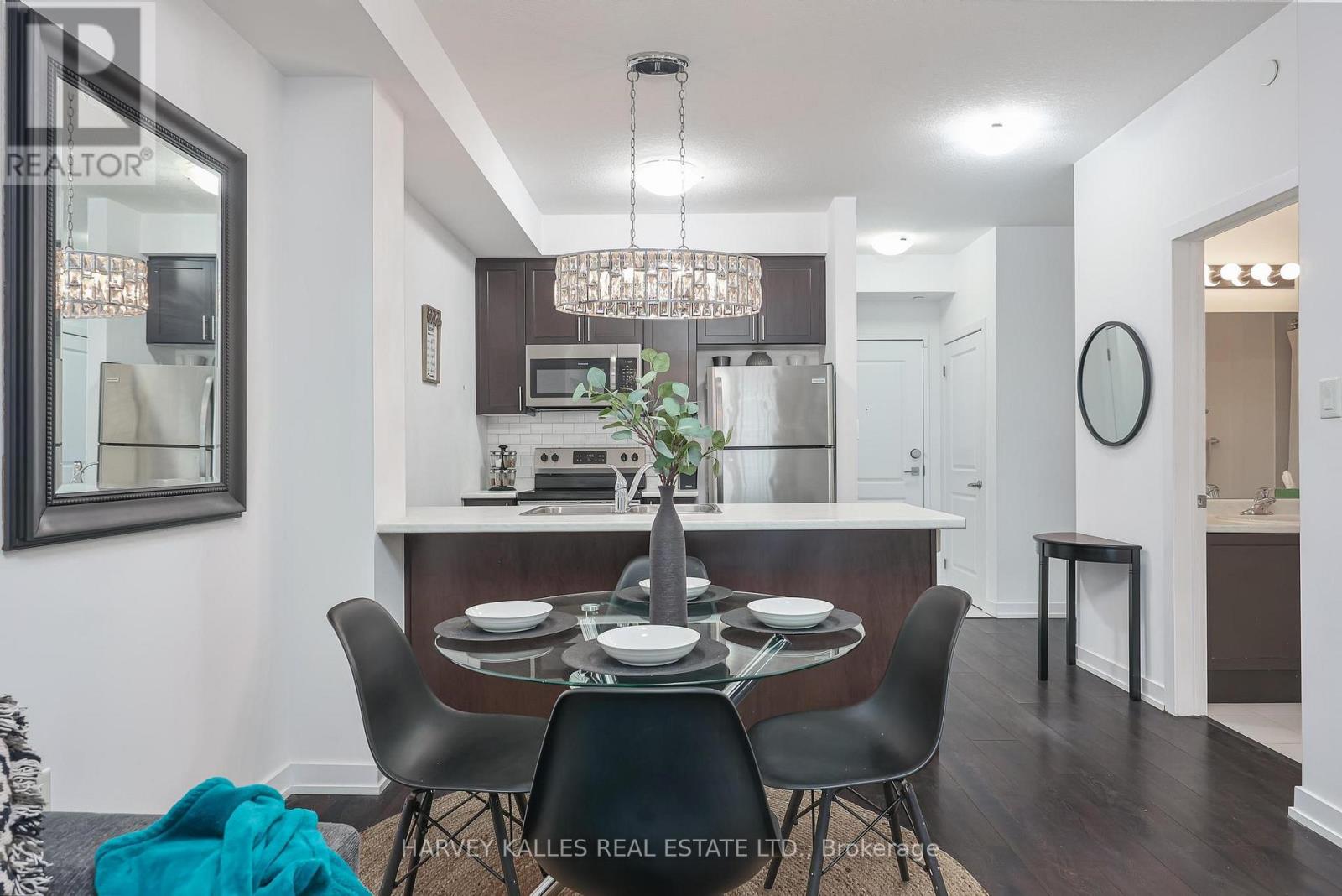 122 - 101 SHOREVIEW PLACE