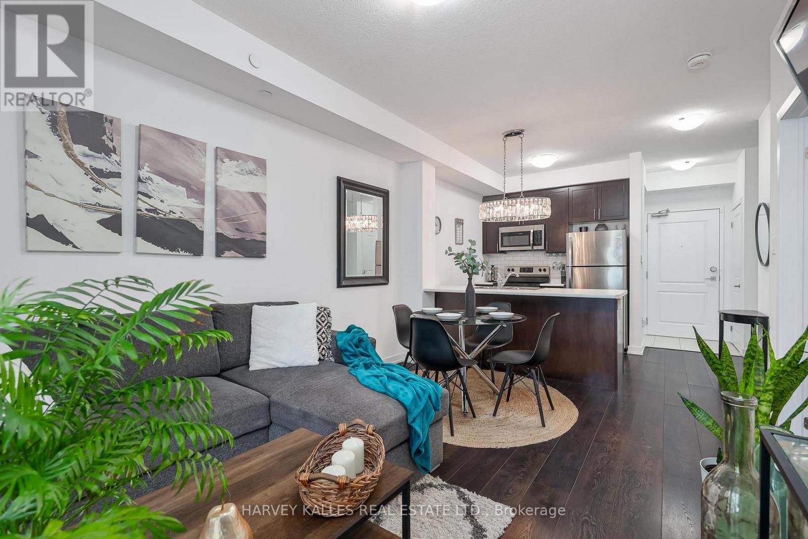 122 - 101 SHOREVIEW PLACE