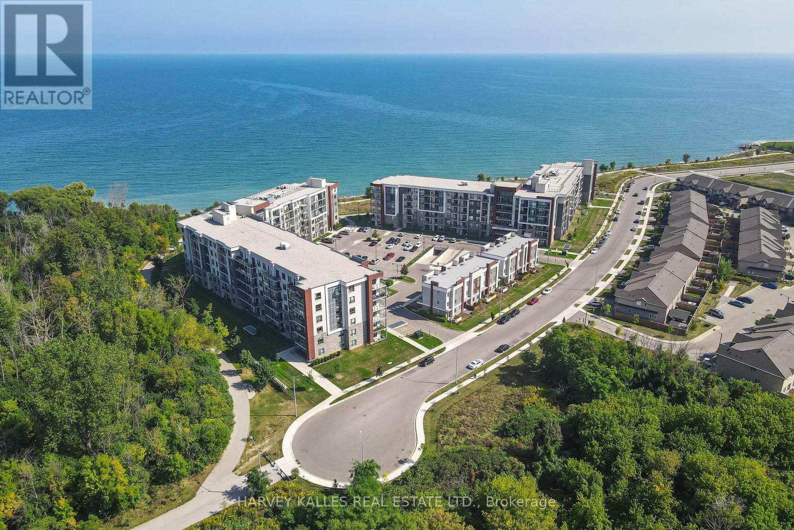 122 - 101 SHOREVIEW PLACE