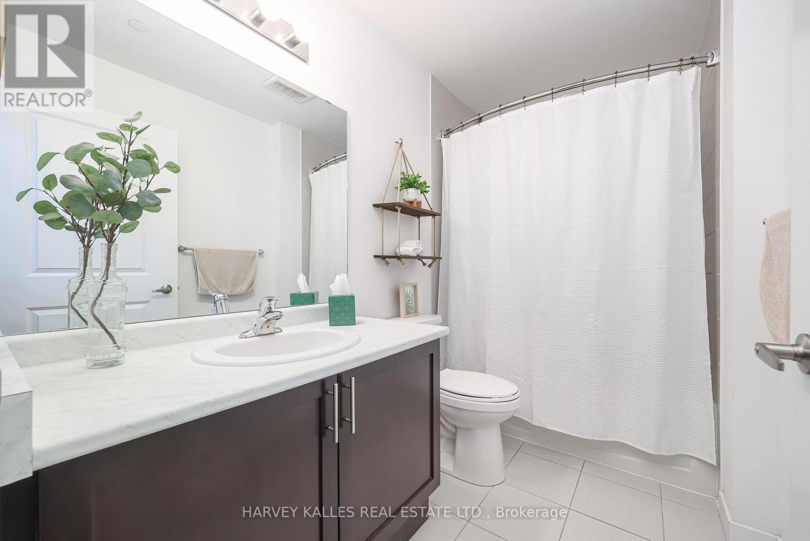 122 - 101 SHOREVIEW PLACE