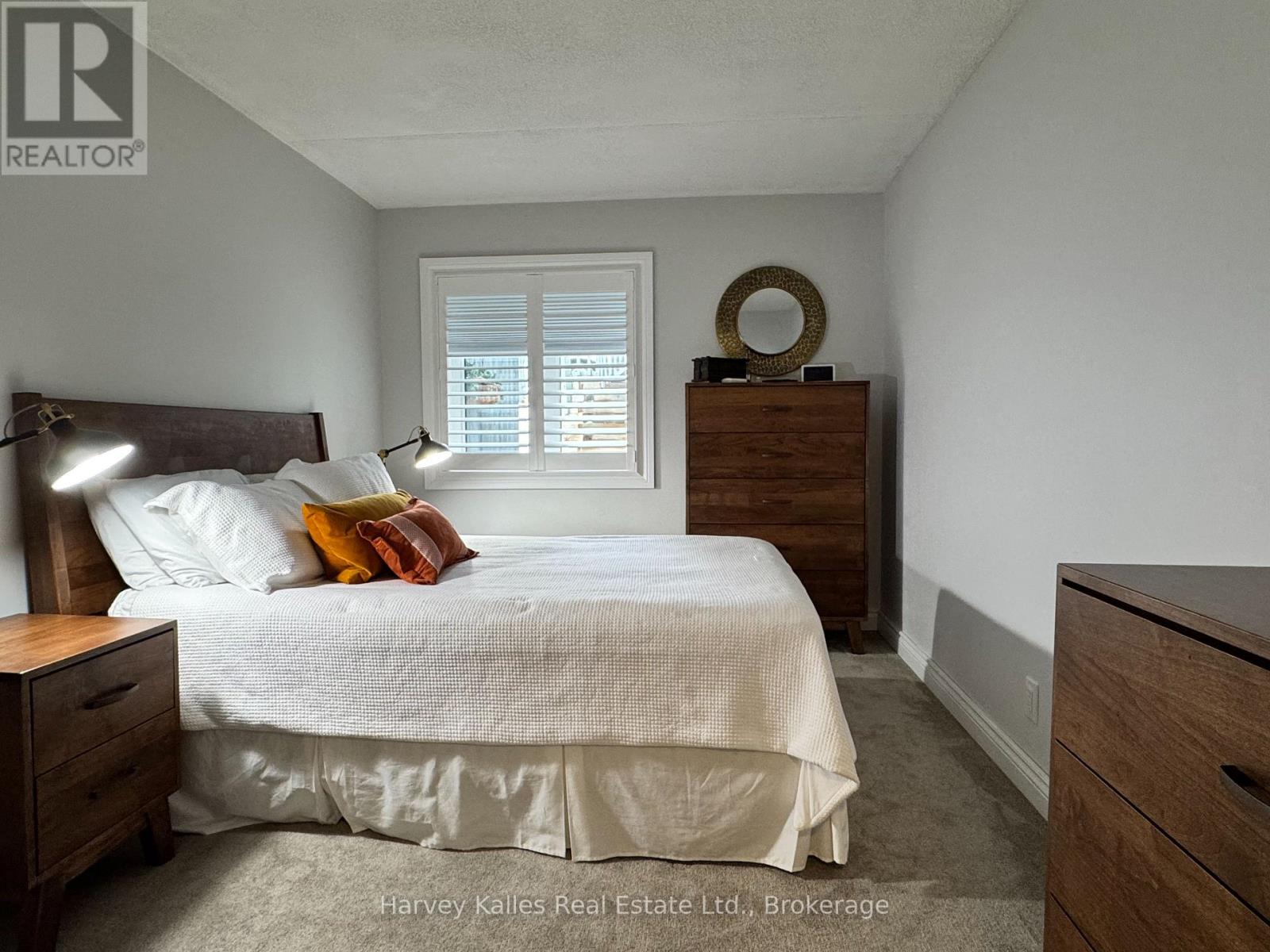 106 - 5 CHURCH STREET