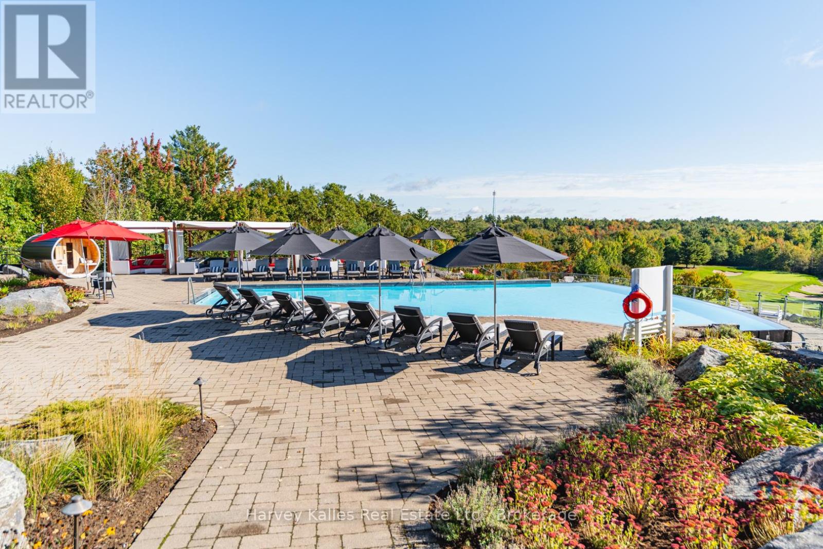 401 - 120 CARRICK TRAIL