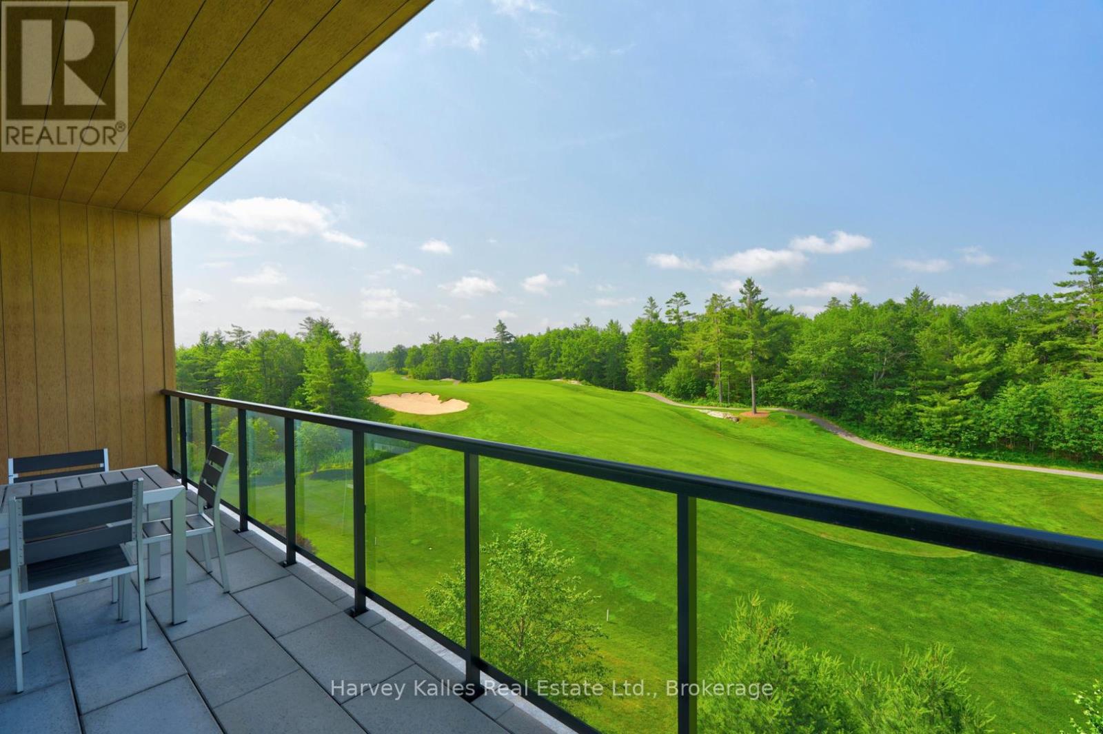 401 - 120 CARRICK TRAIL