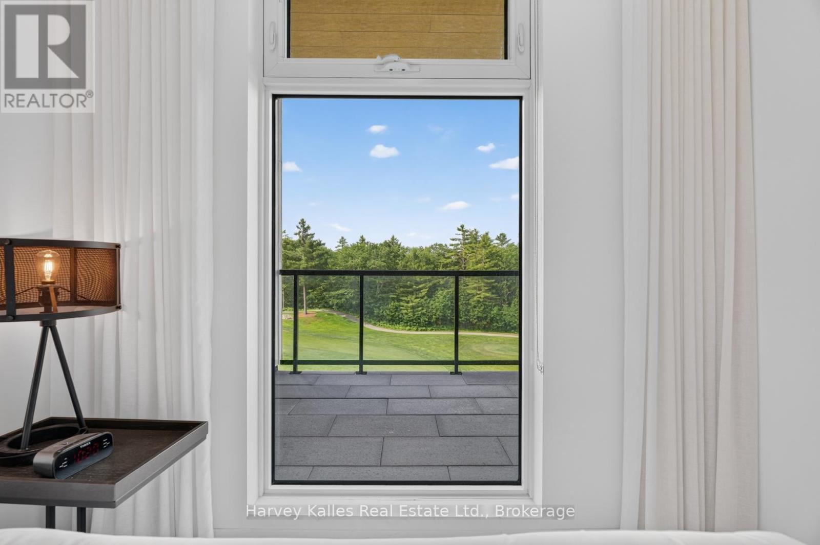 401 - 120 CARRICK TRAIL