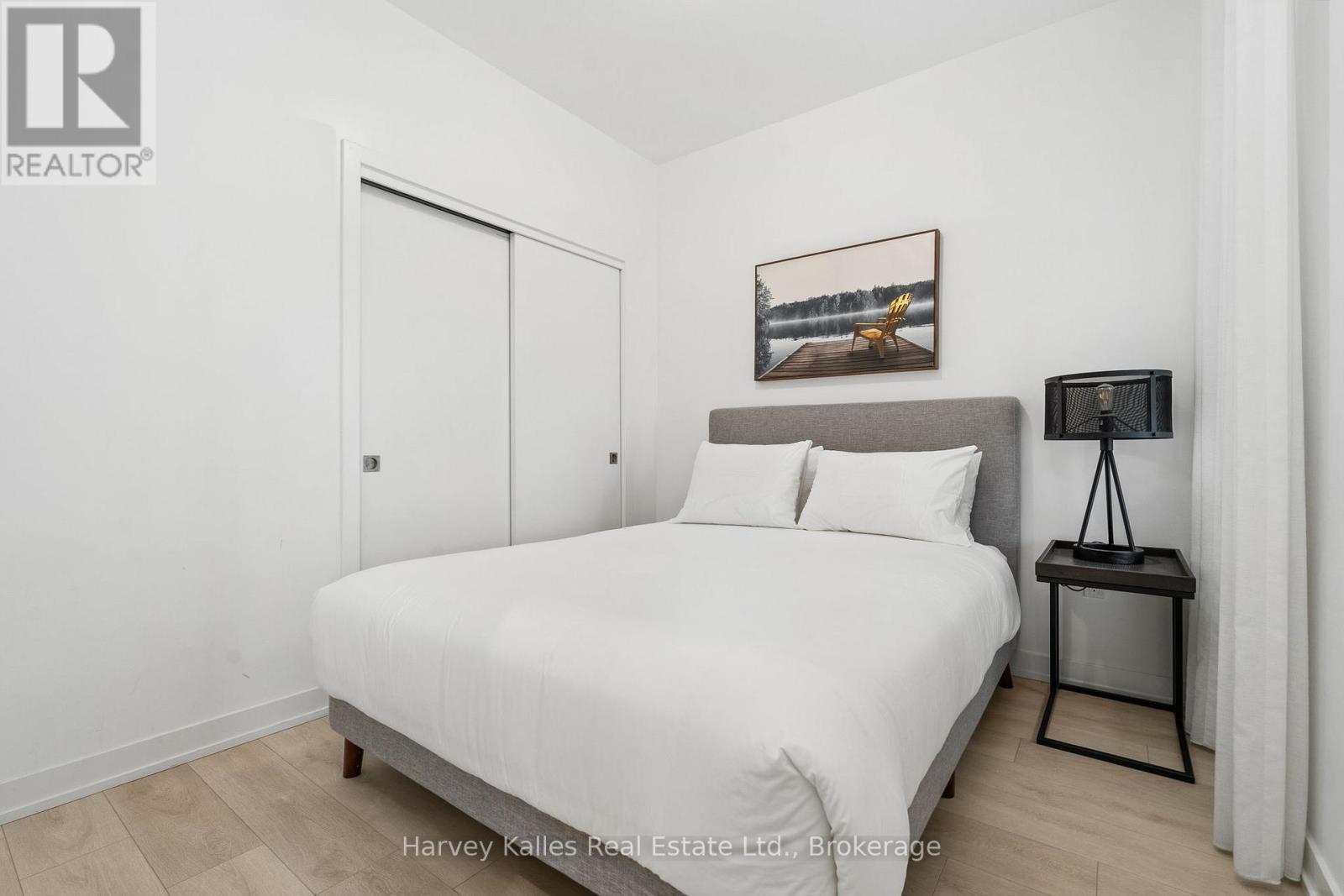 401 - 120 CARRICK TRAIL