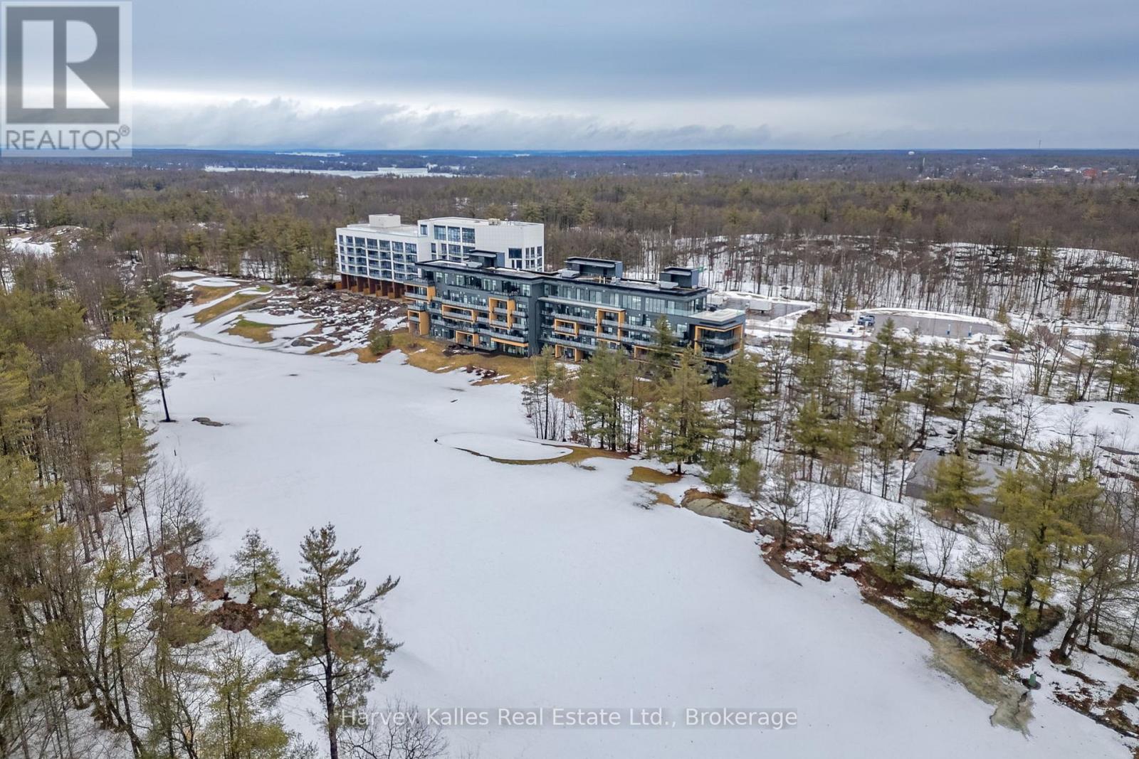 401 - 120 CARRICK TRAIL